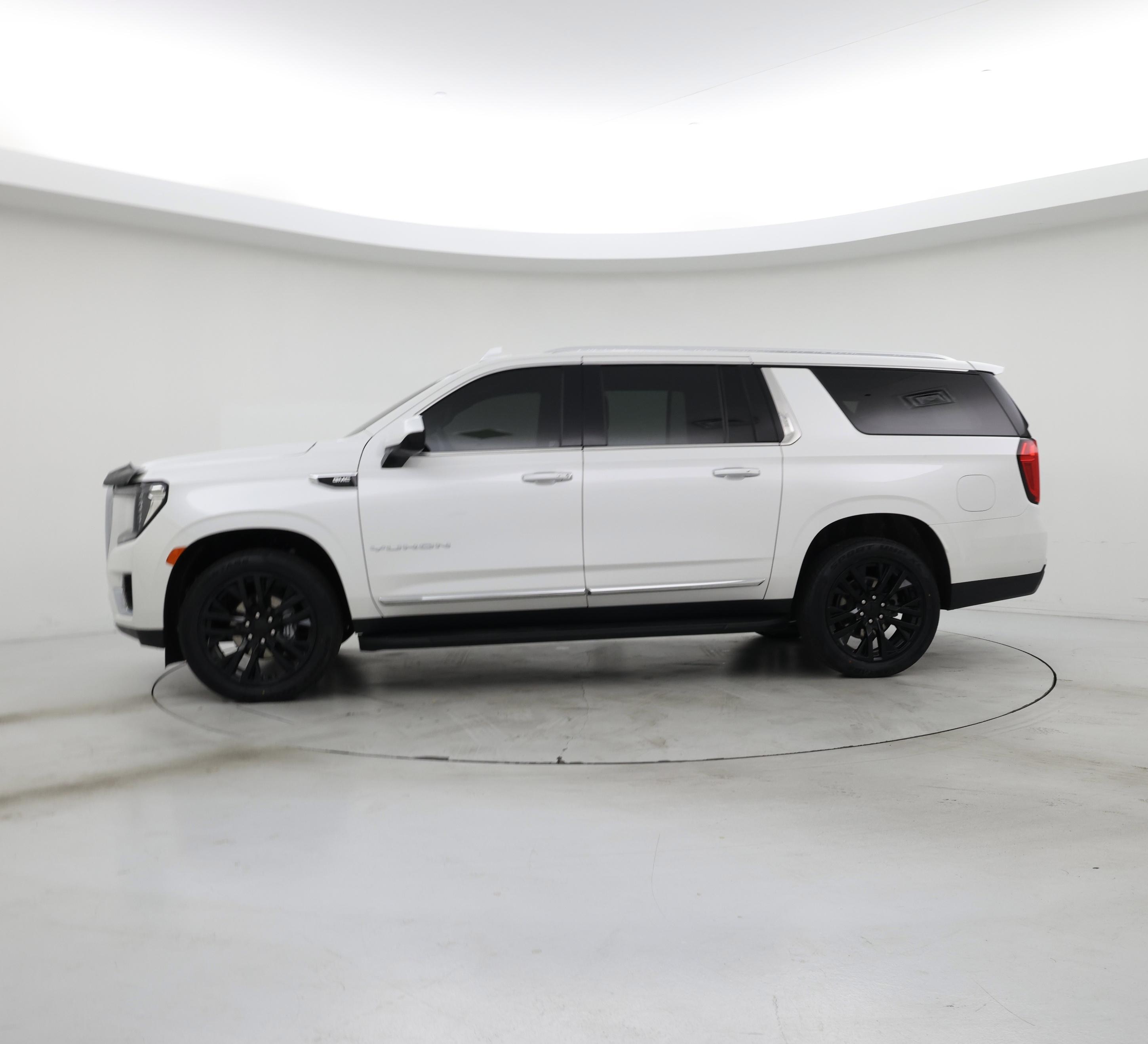 Thumbnail: 2023 GMC Yukon XL - 3