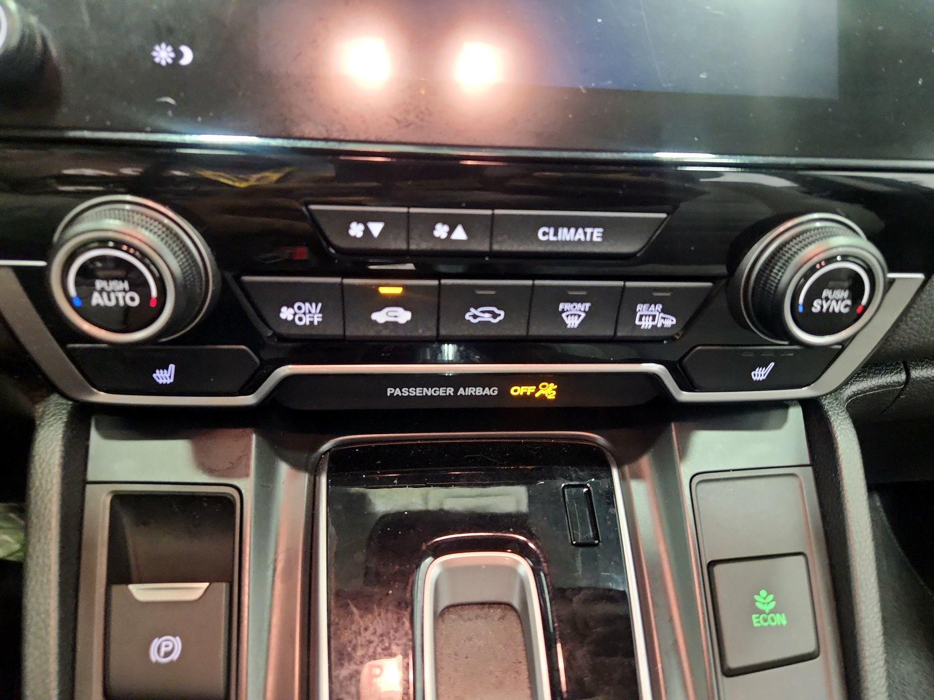 Thumbnail: 2019 Honda CR-V - 16