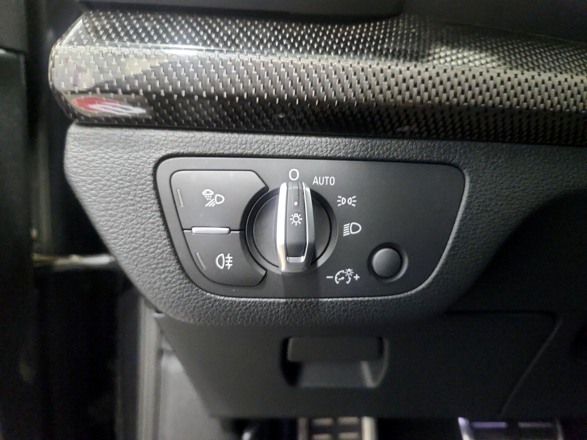 Thumbnail: 2023 Audi SQ5 - 13