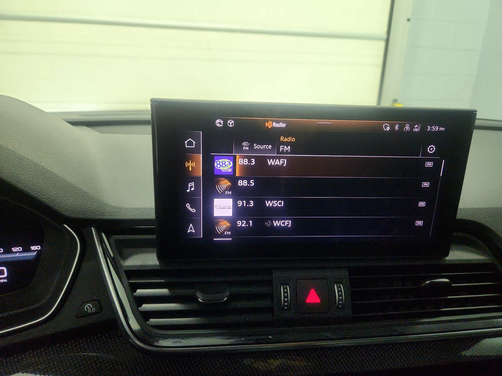 Thumbnail: 2023 Audi SQ5 - 15