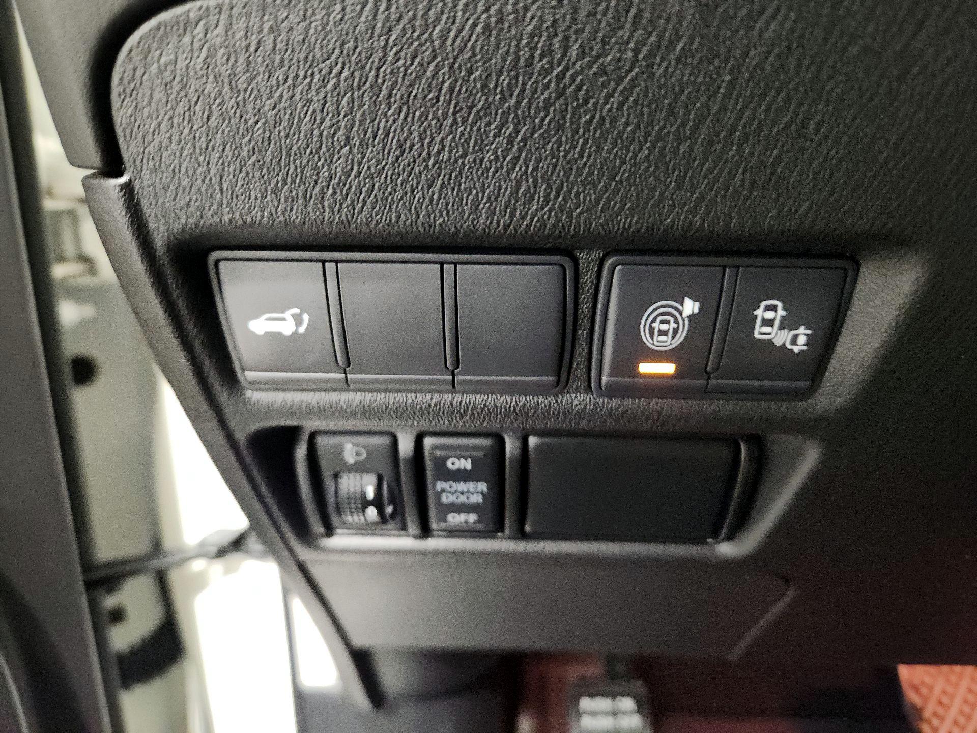 Thumbnail: 2017 Nissan Armada - 13