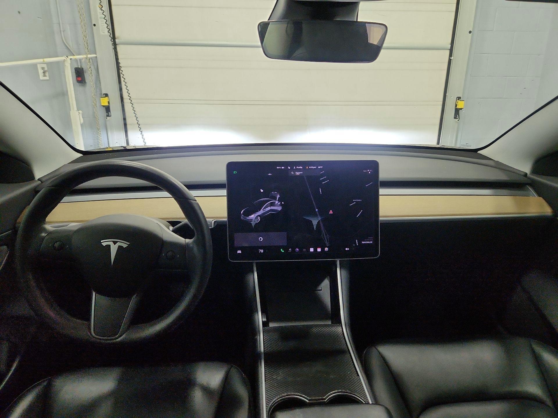 Thumbnail: 2020 Tesla Model 3 - 9