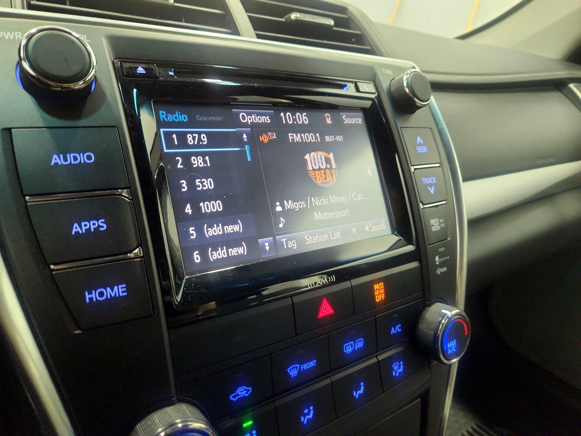 Thumbnail: 2016 Toyota Camry - 16