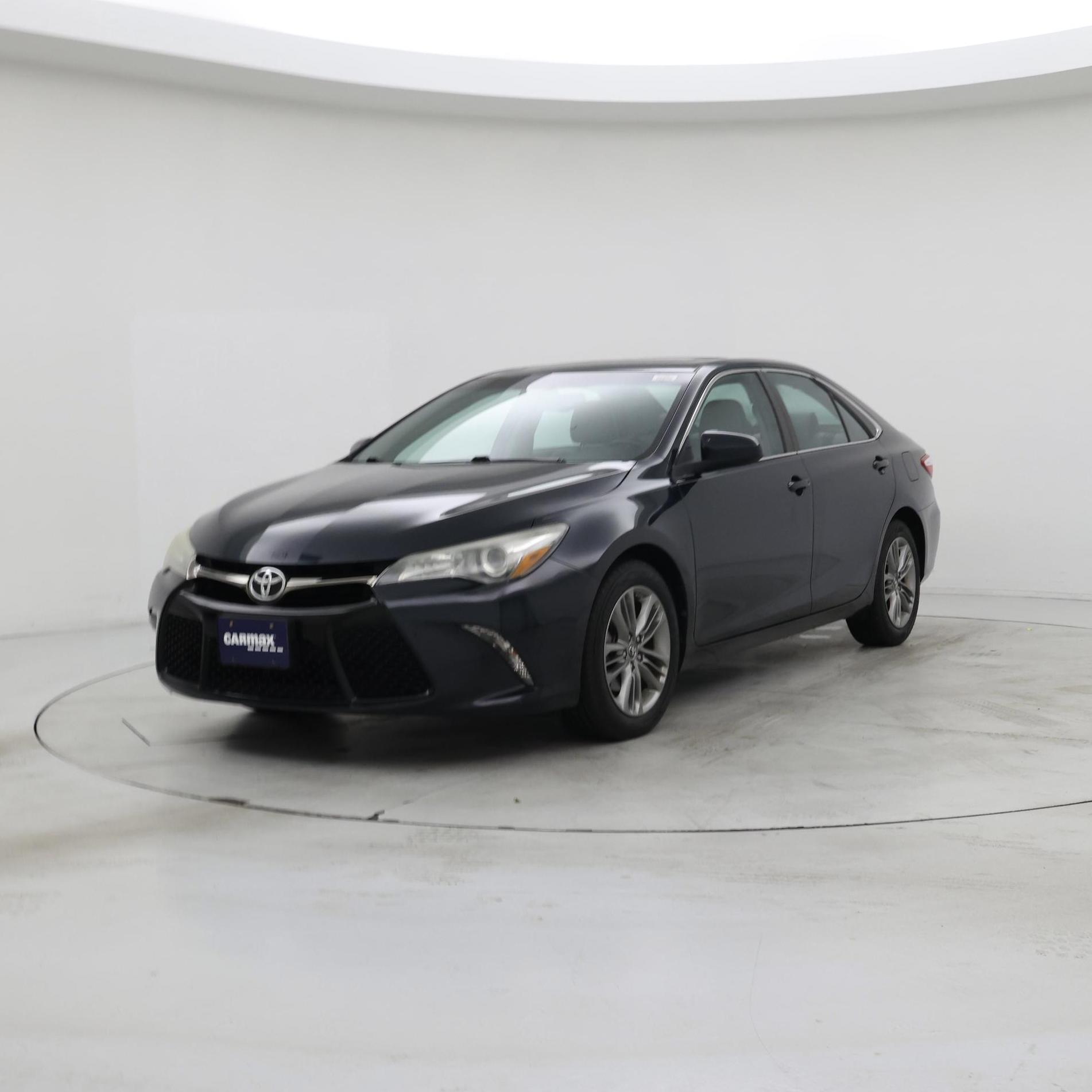 Thumbnail: 2016 Toyota Camry - 4