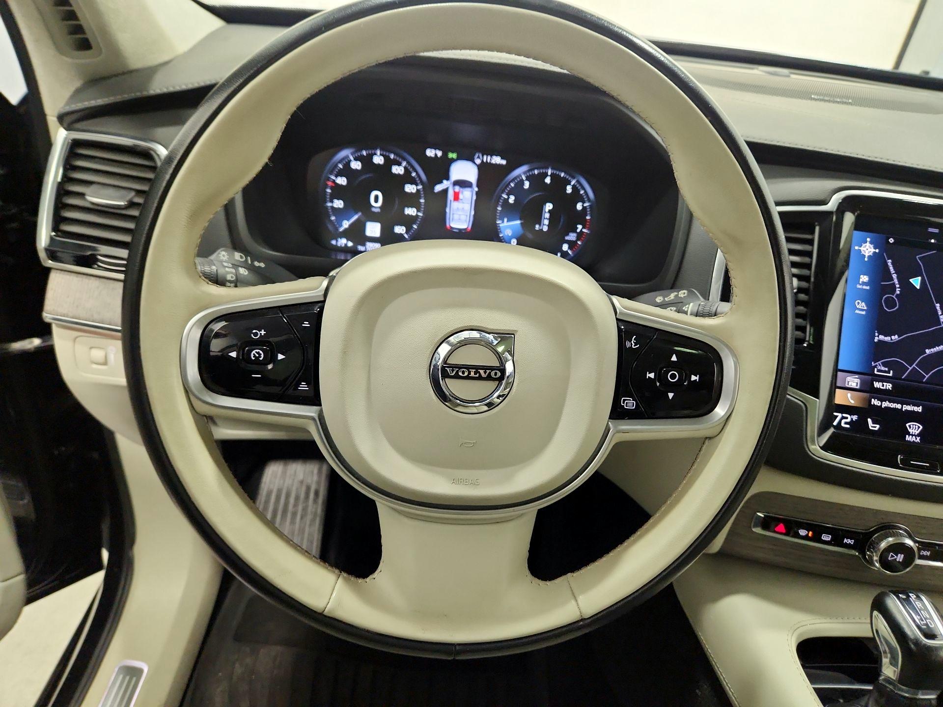 Thumbnail: 2022 Volvo XC90 - 10