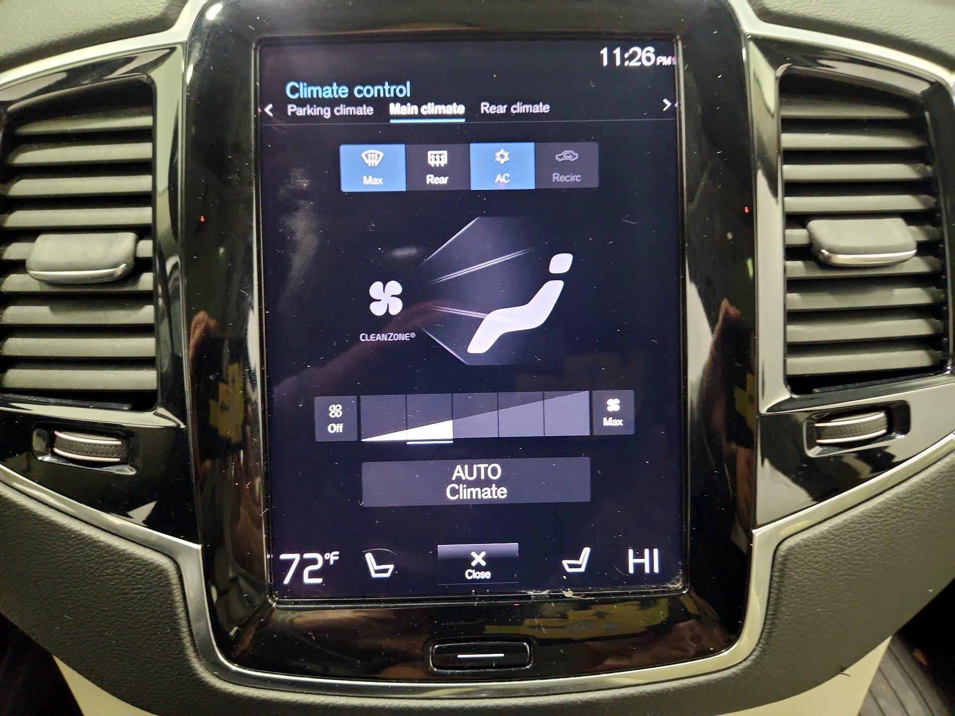 Thumbnail: 2022 Volvo XC90 - 17