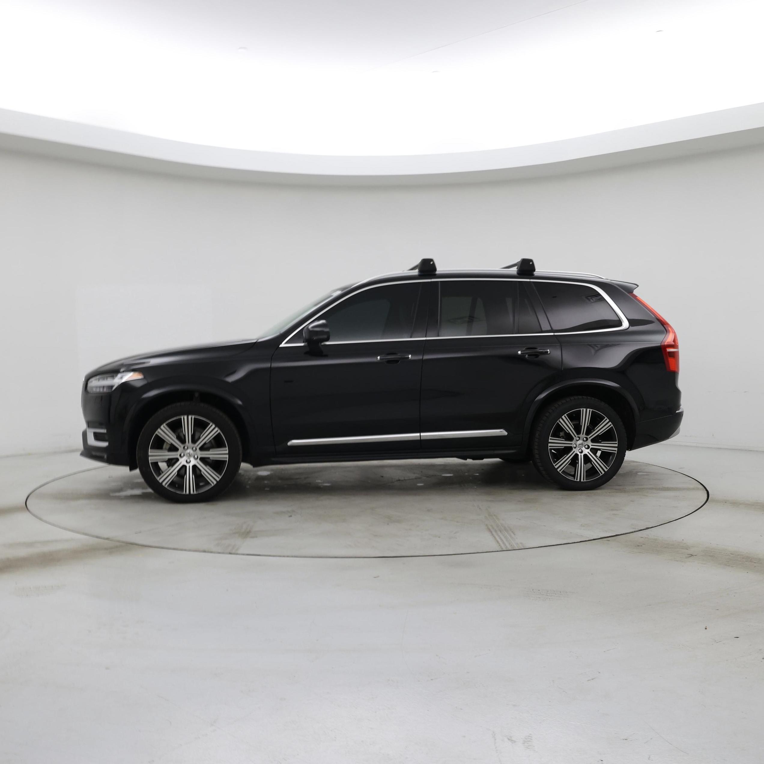 Thumbnail: 2022 Volvo XC90 - 3