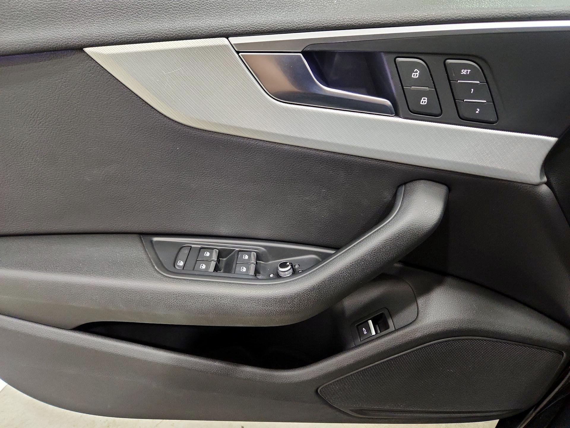 Thumbnail: 2017 Audi A4 - 12