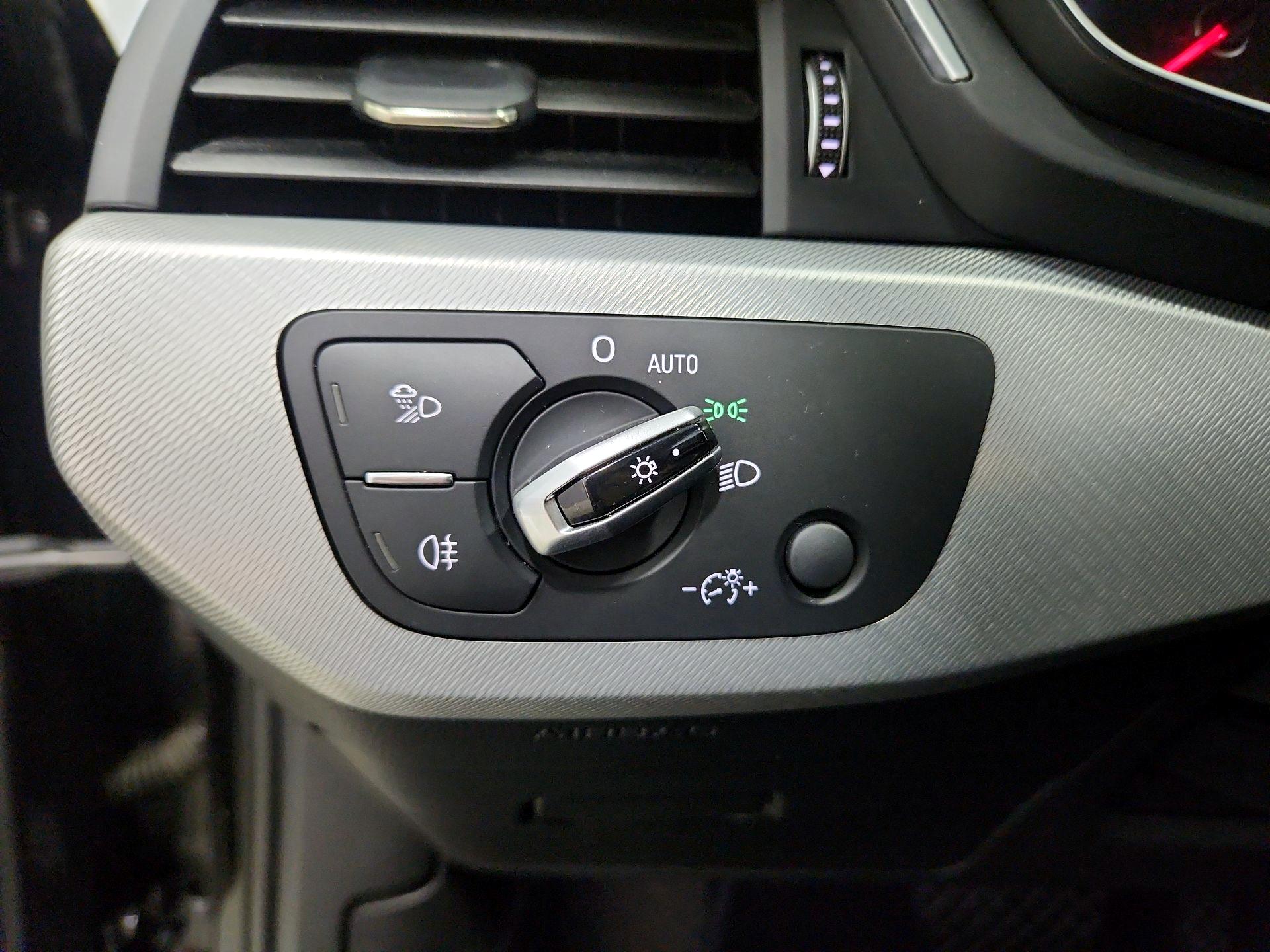 Thumbnail: 2017 Audi A4 - 13