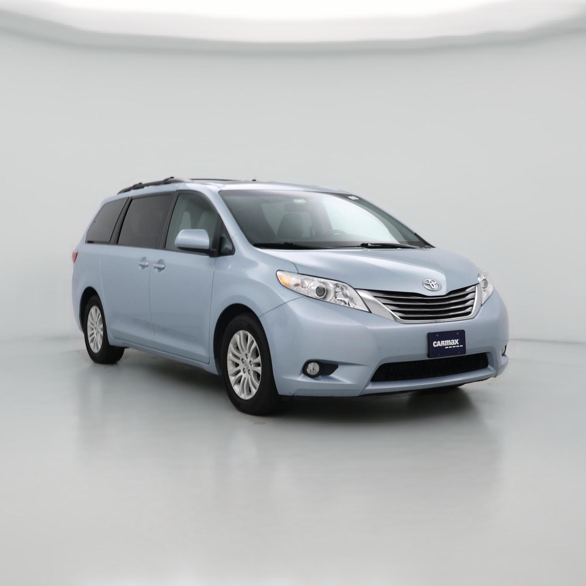 Thumbnail: 2017 Toyota Sienna - 1