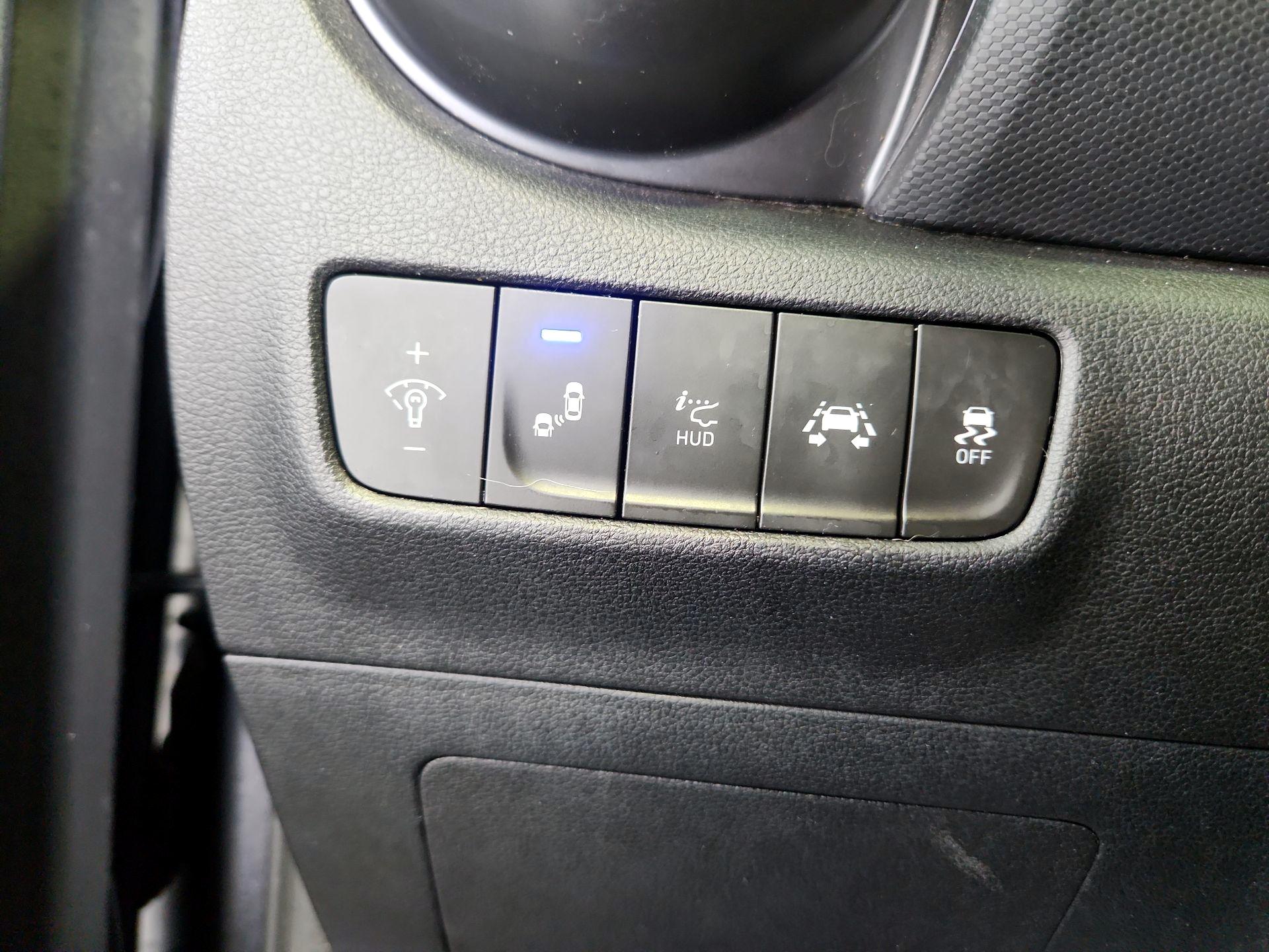 Thumbnail: 2019 Hyundai Kona - 13