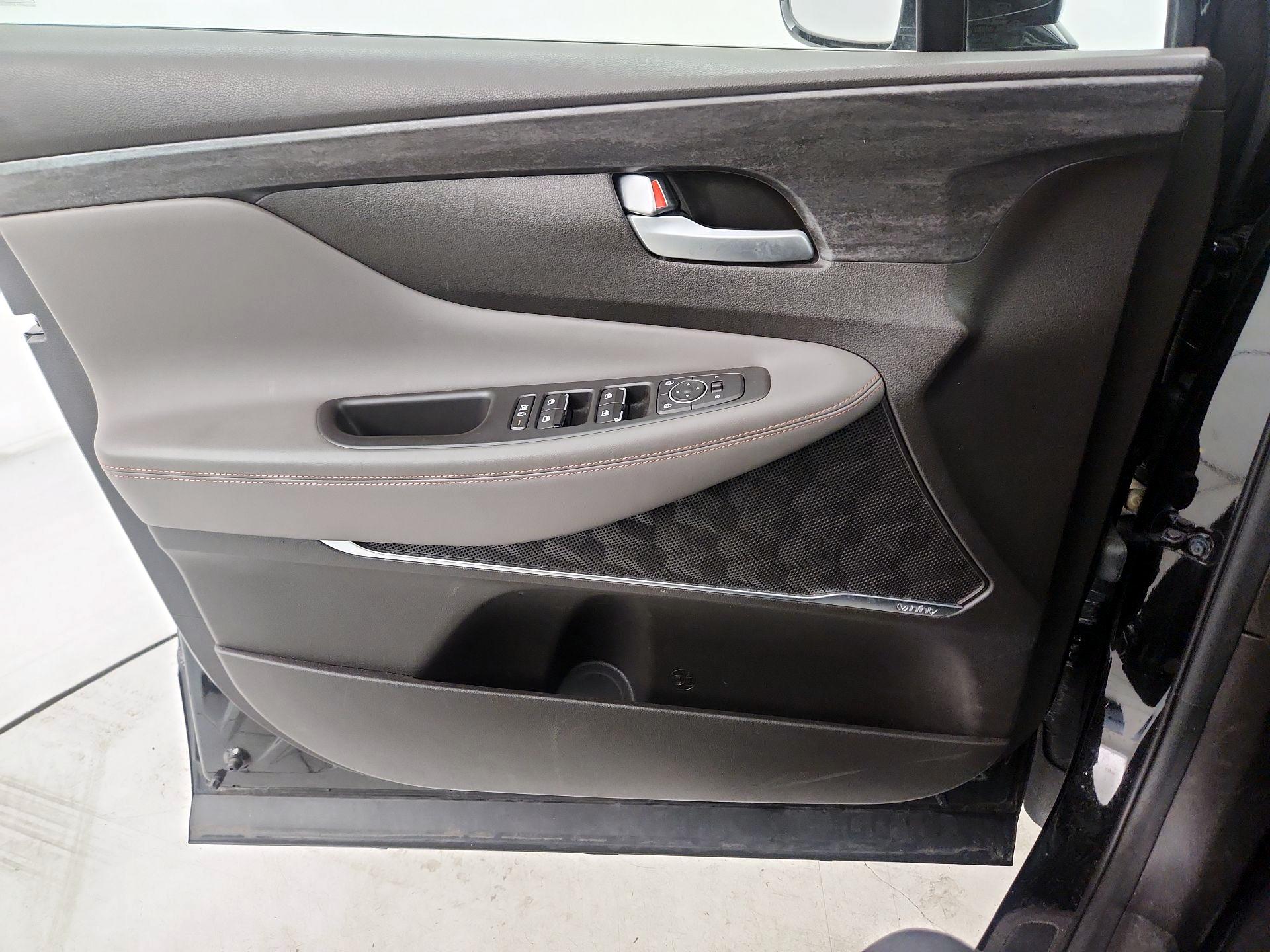 Thumbnail: 2019 Hyundai Santa Fe - 10