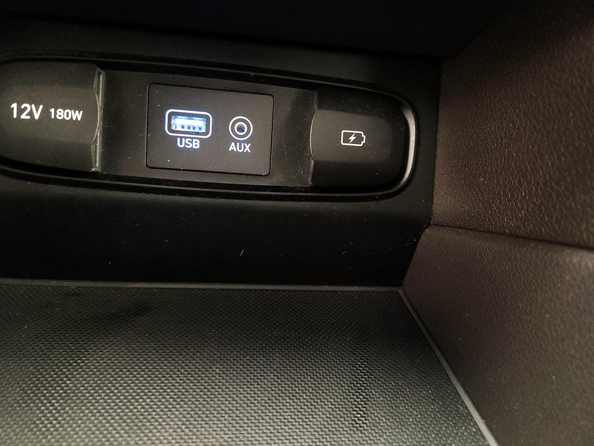 Thumbnail: 2019 Hyundai Santa Fe - 16