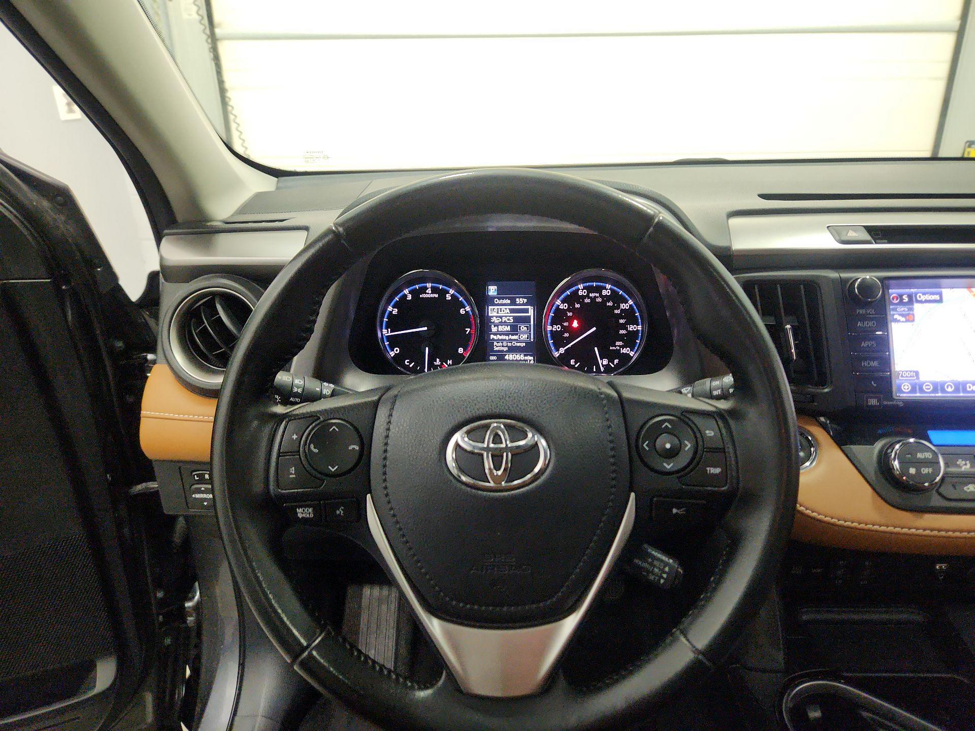Thumbnail: 2017 Toyota RAV4 - 10