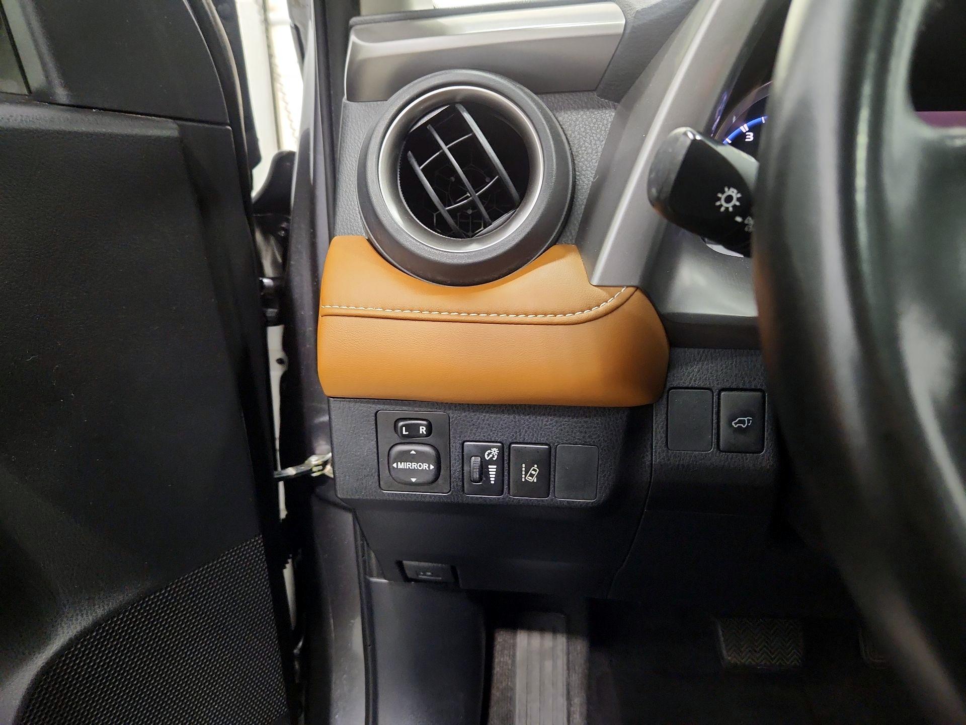 Thumbnail: 2017 Toyota RAV4 - 13