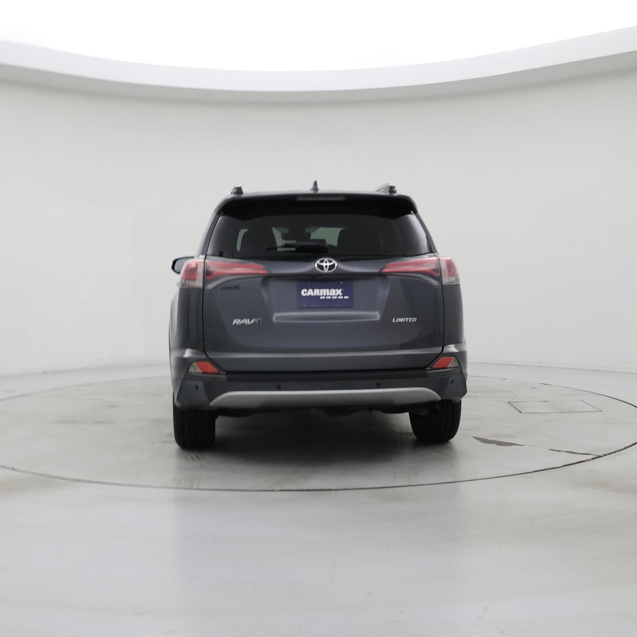 Thumbnail: 2017 Toyota RAV4 - 6