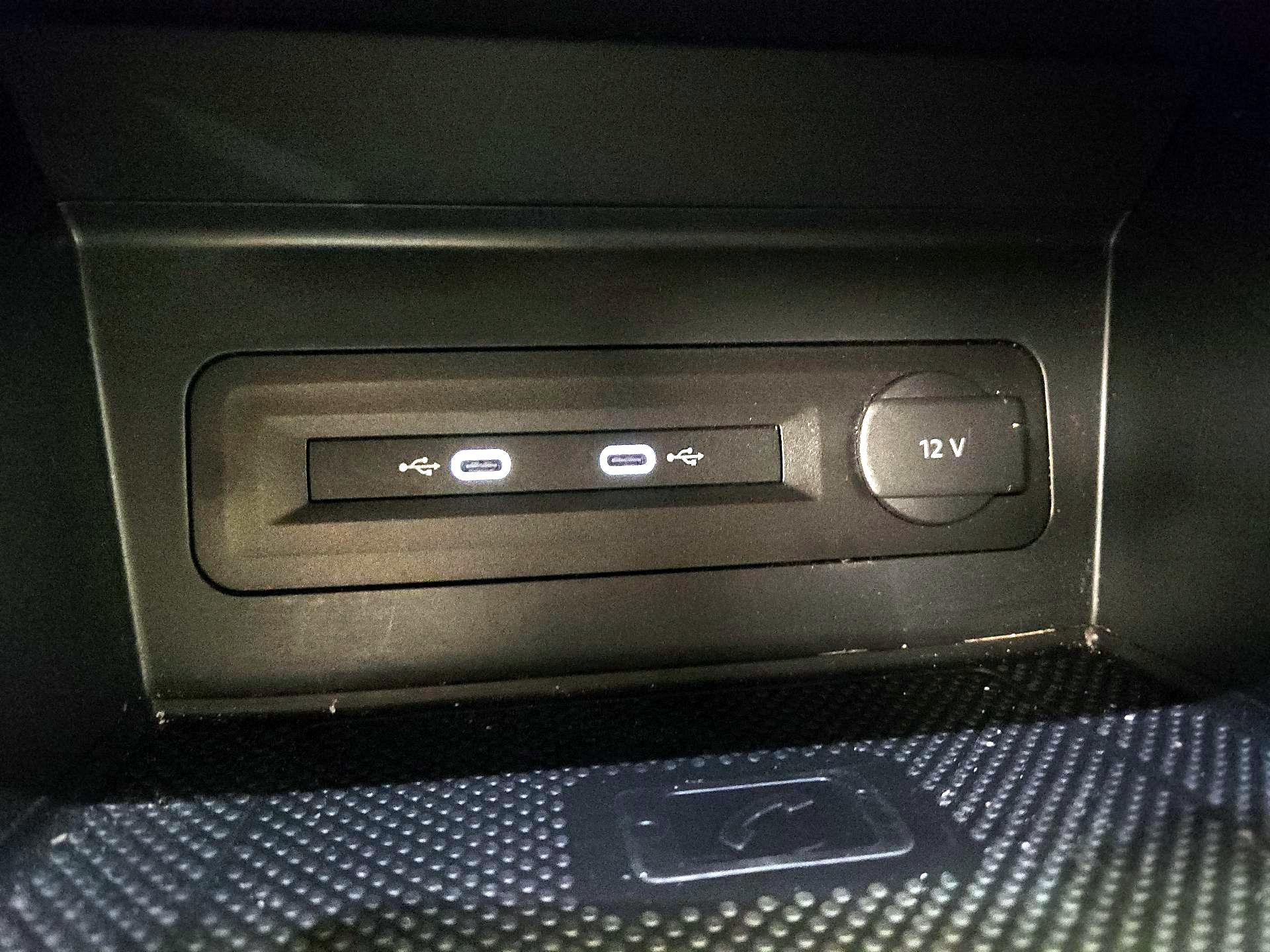 Thumbnail: 2022 Volkswagen Atlas - 18