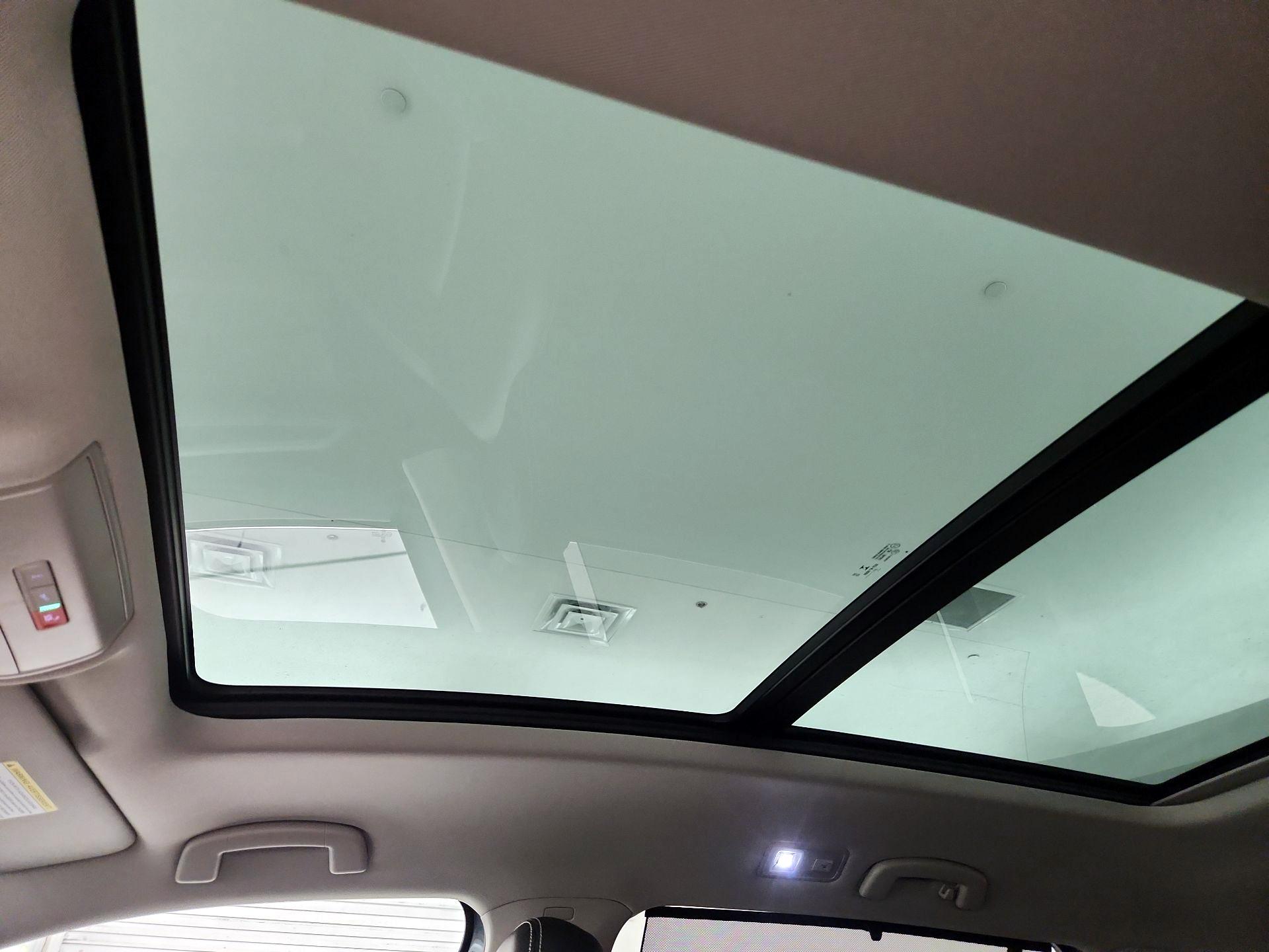 Thumbnail: 2022 Volkswagen Atlas - 19