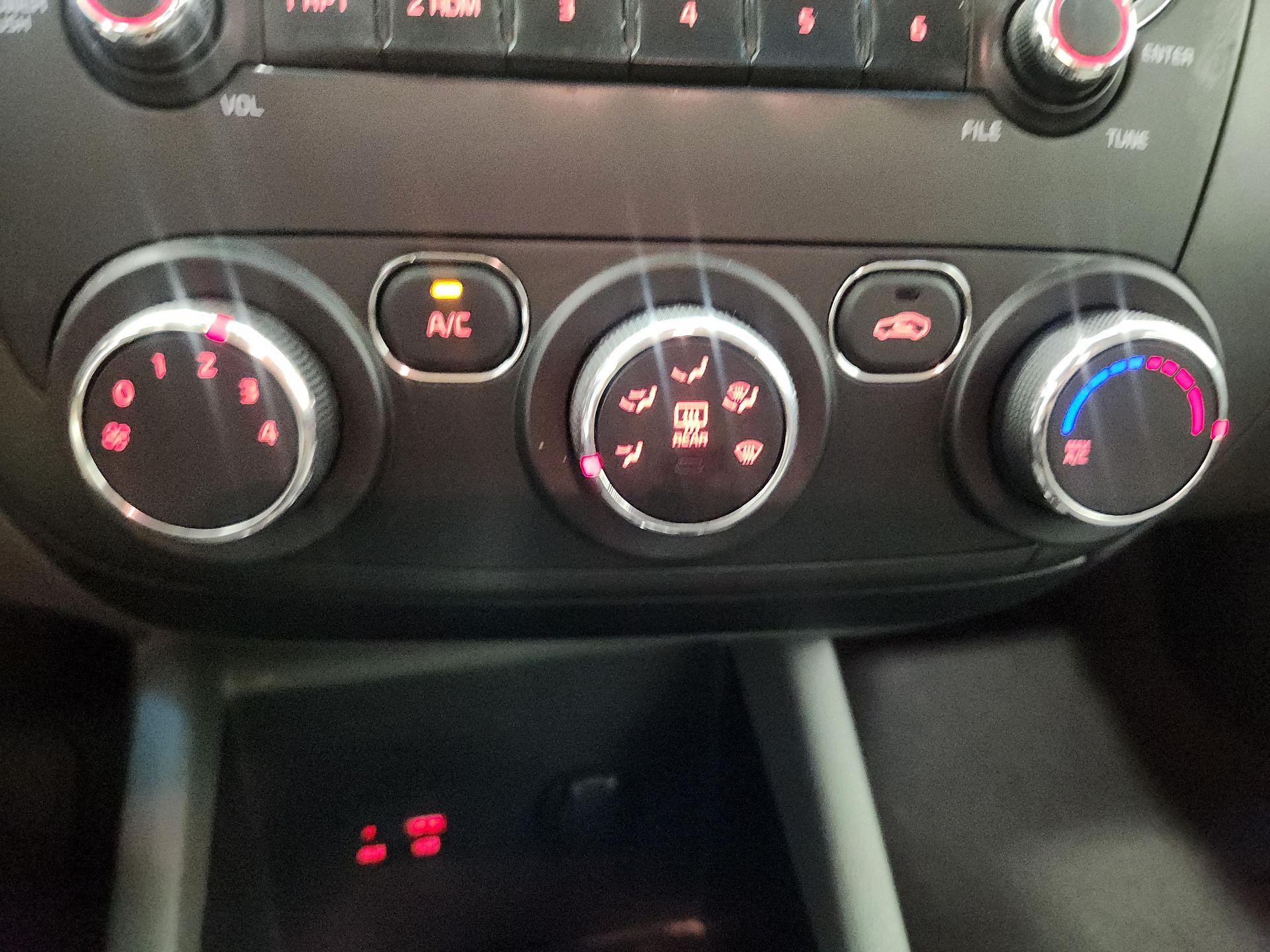 Thumbnail: 2017 Kia Forte - 15