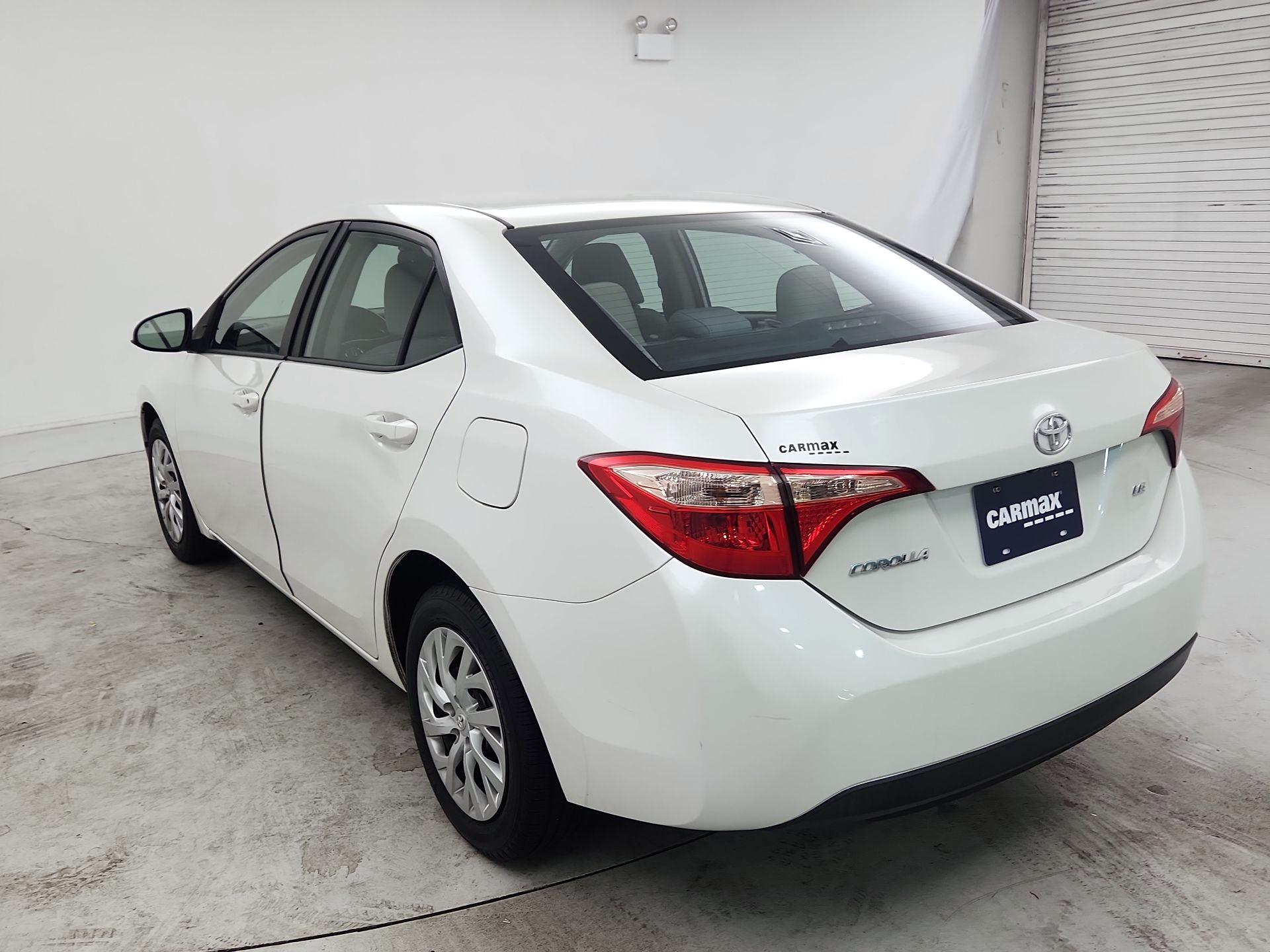 Thumbnail: 2017 Toyota Corolla - 7