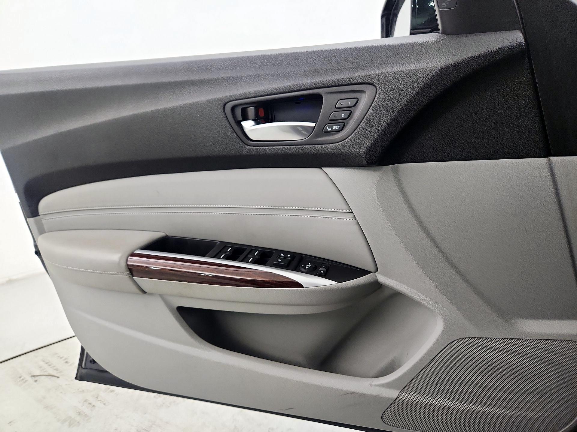 Thumbnail: 2015 Acura TLX - 12