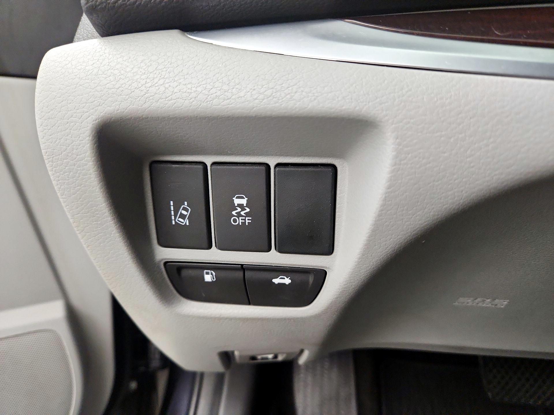 Thumbnail: 2015 Acura TLX - 13