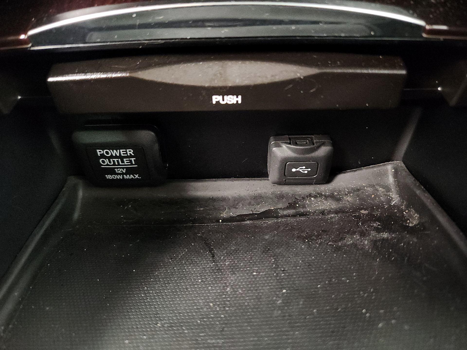 Thumbnail: 2015 Acura TLX - 19