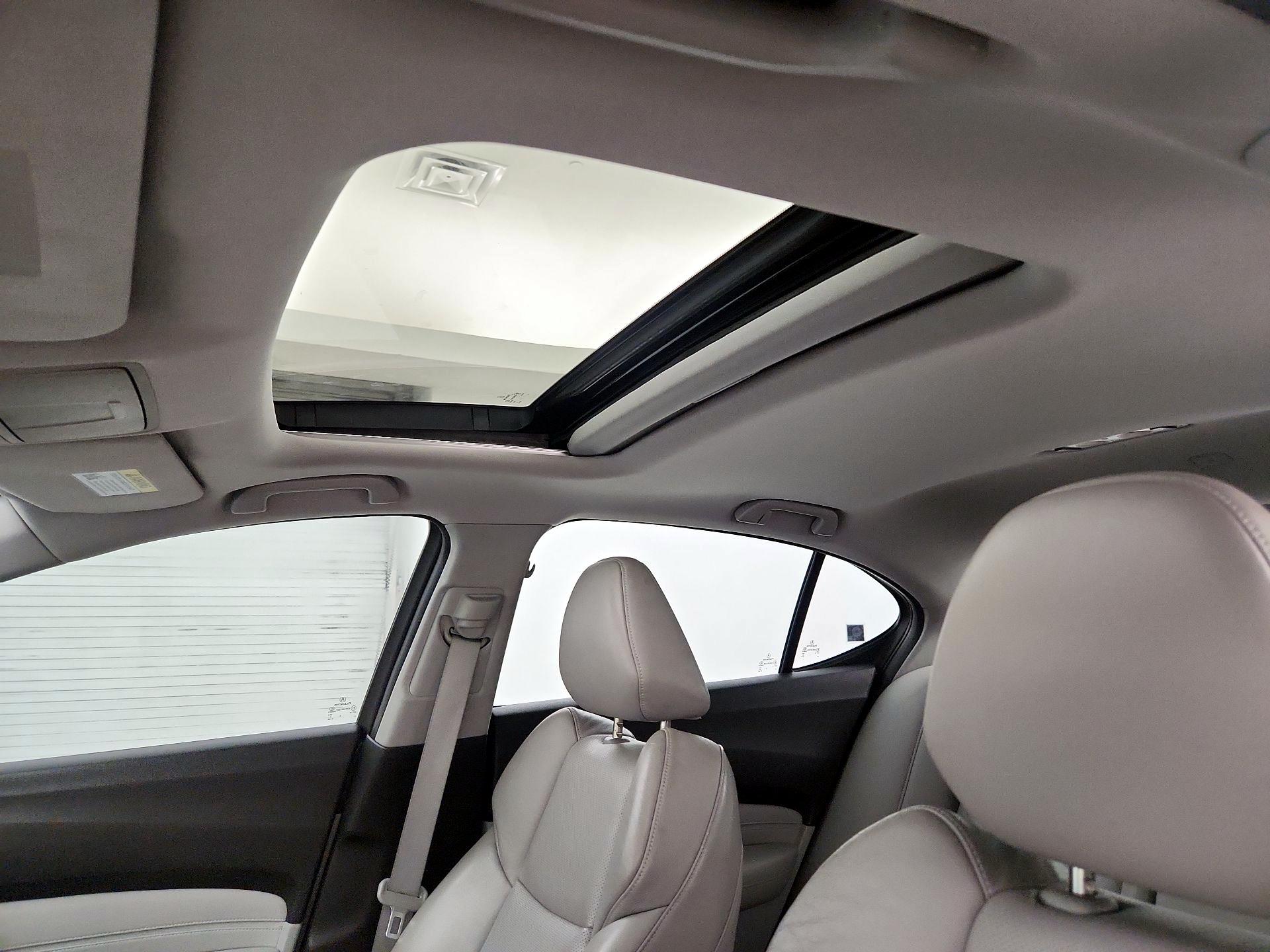 Thumbnail: 2015 Acura TLX - 20