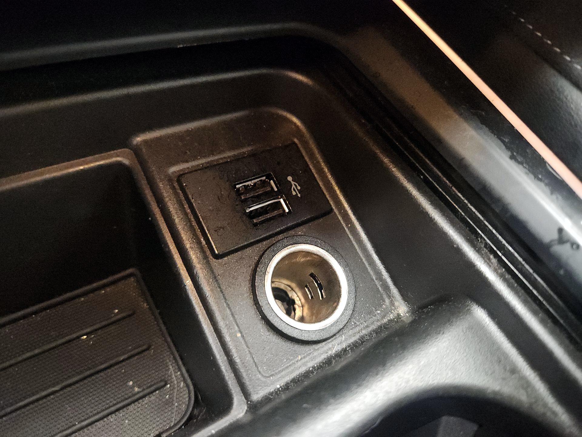 Thumbnail: 2019 INFINITI QX50 - 17