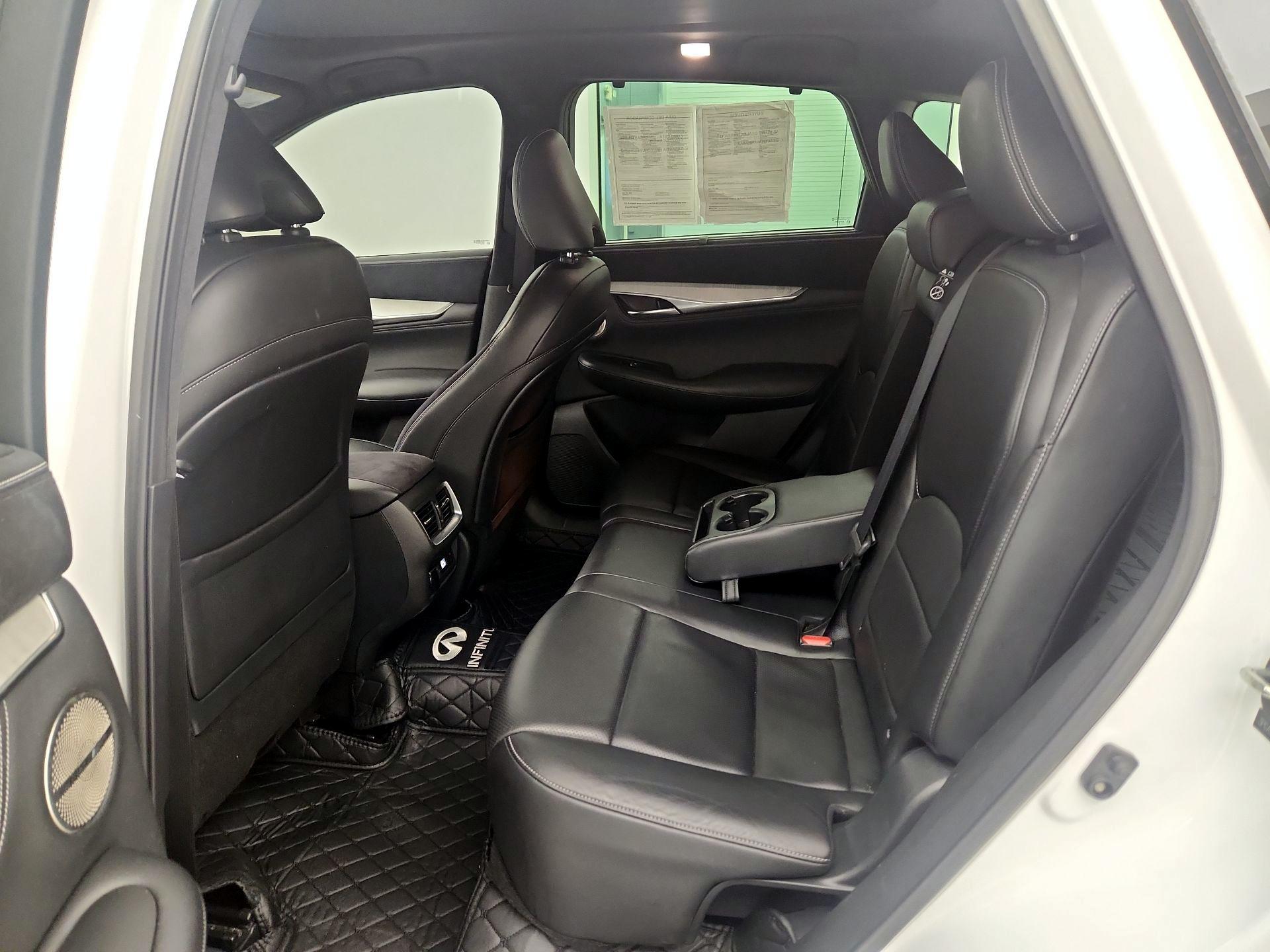 Thumbnail: 2019 INFINITI QX50 - 18