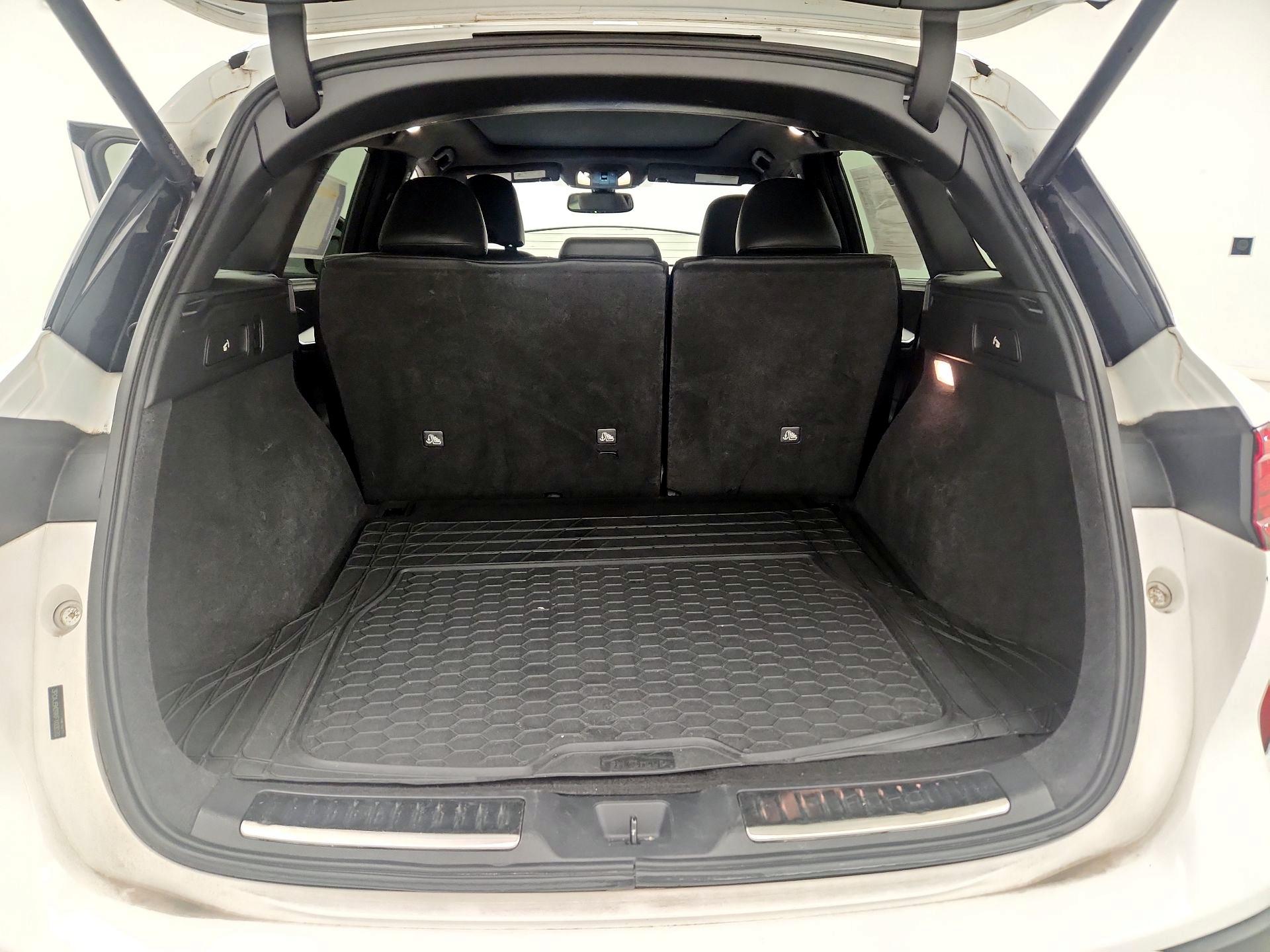 Thumbnail: 2019 INFINITI QX50 - 19