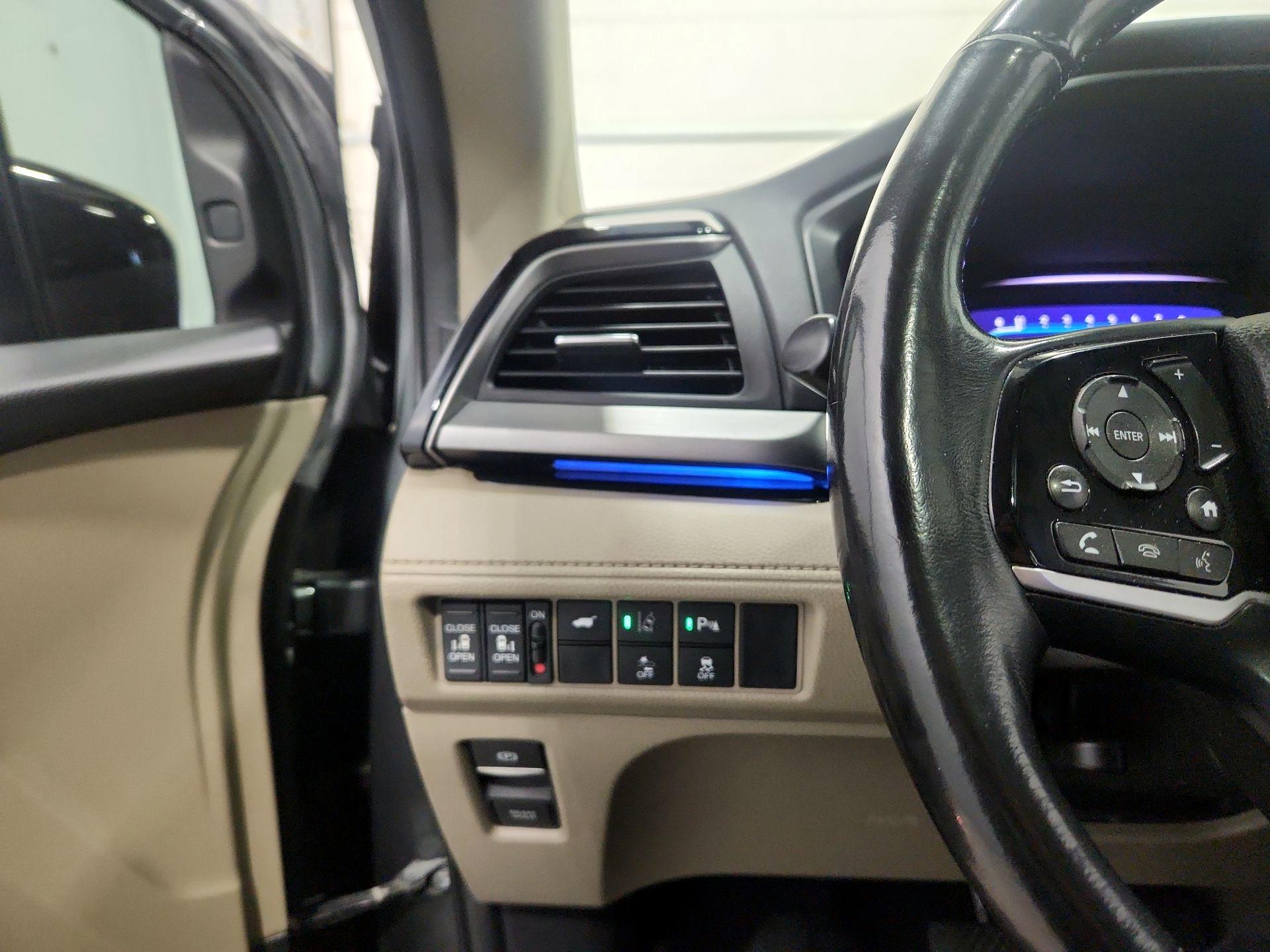 Thumbnail: 2019 Honda Odyssey - 13