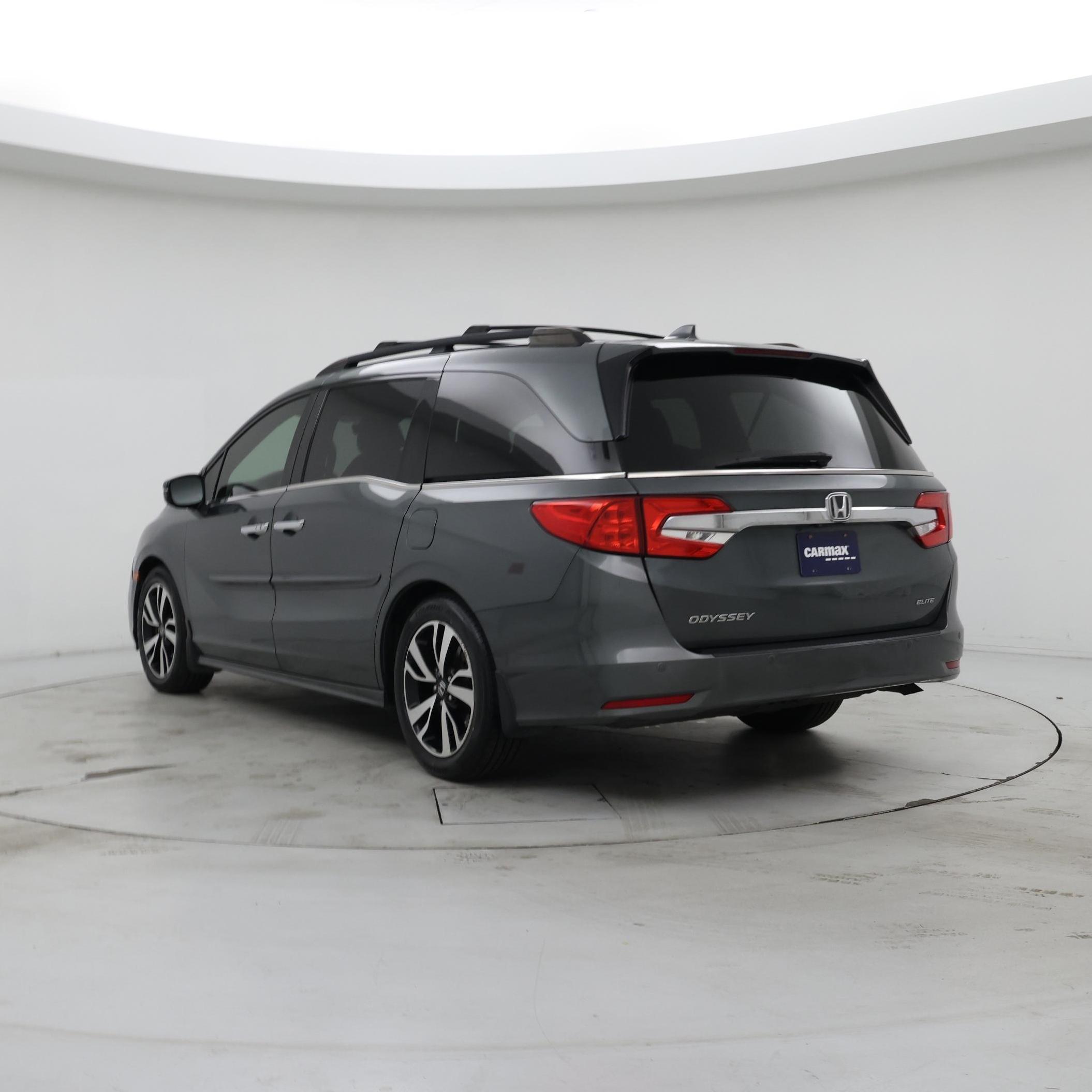 Thumbnail: 2019 Honda Odyssey - 2