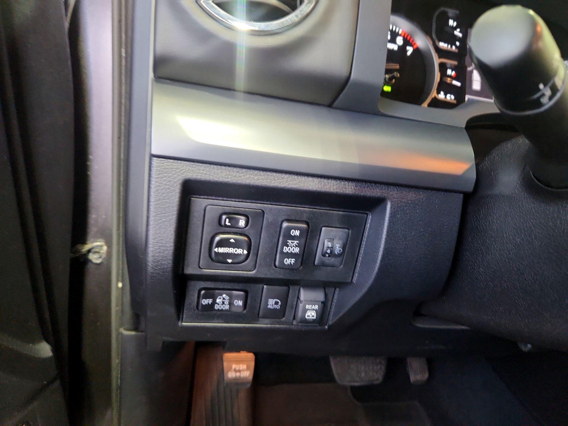 Thumbnail: 2021 Toyota Tundra - 13