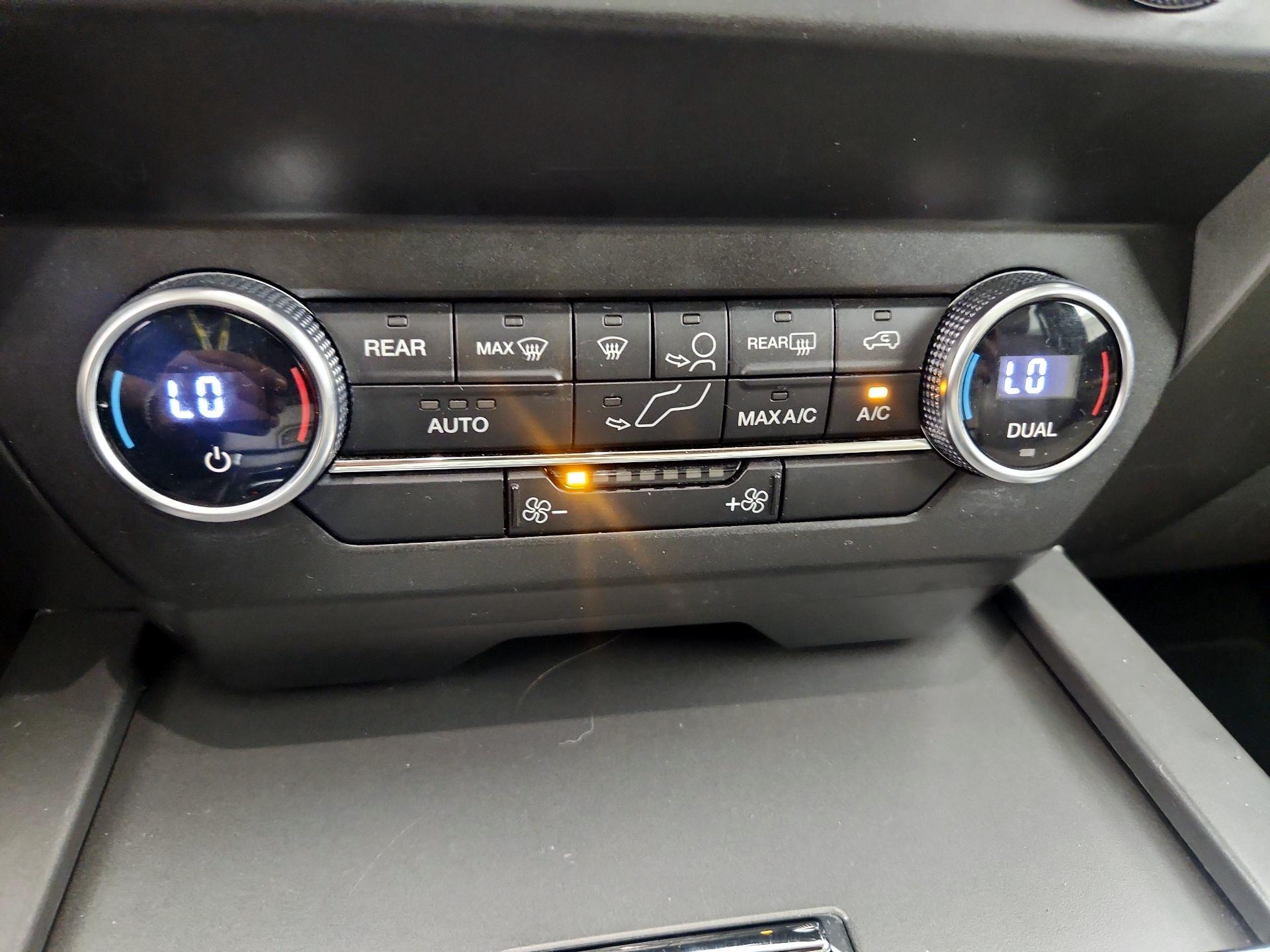 Thumbnail: 2021 Ford Expedition - 16