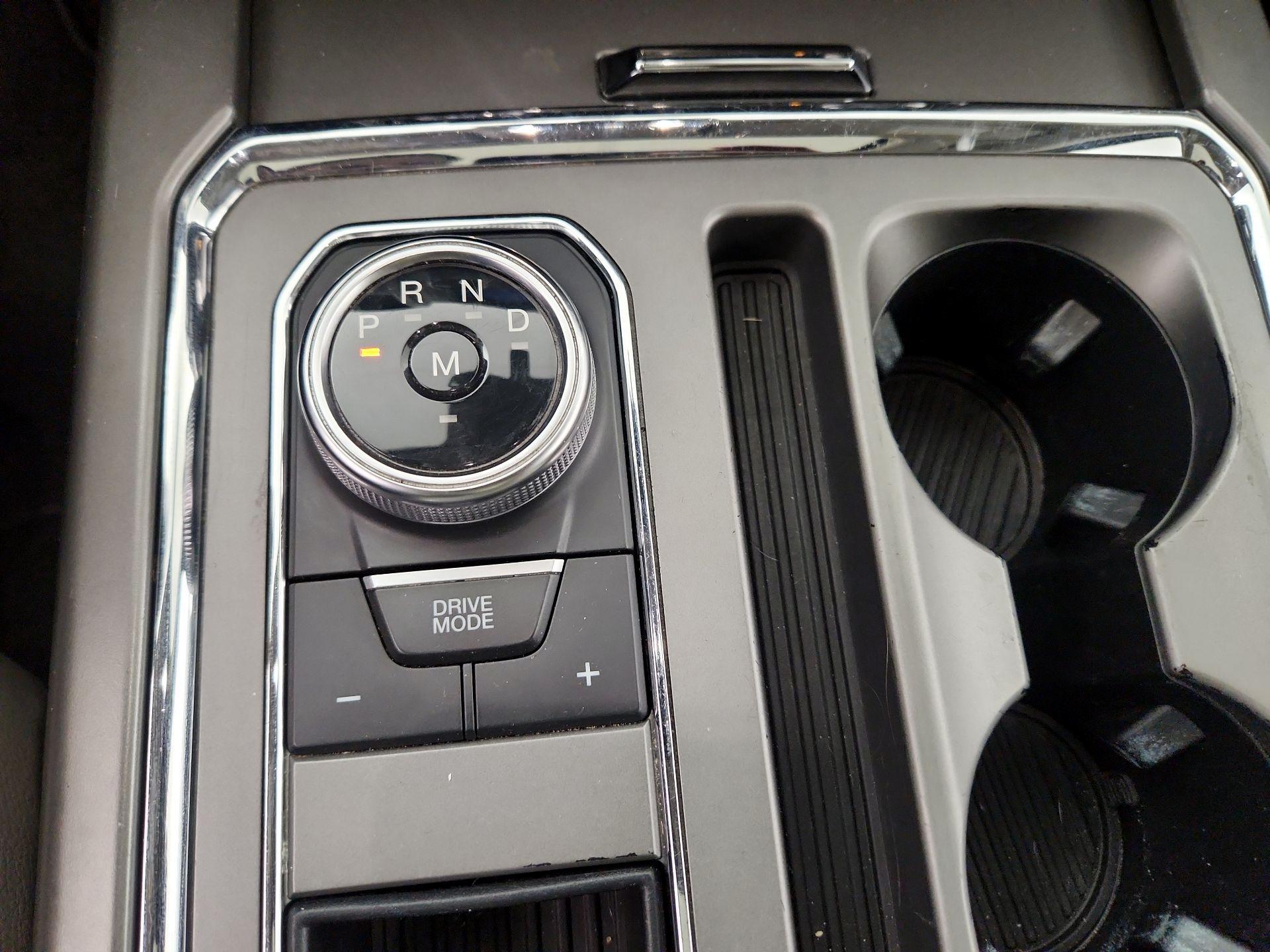 Thumbnail: 2021 Ford Expedition - 17