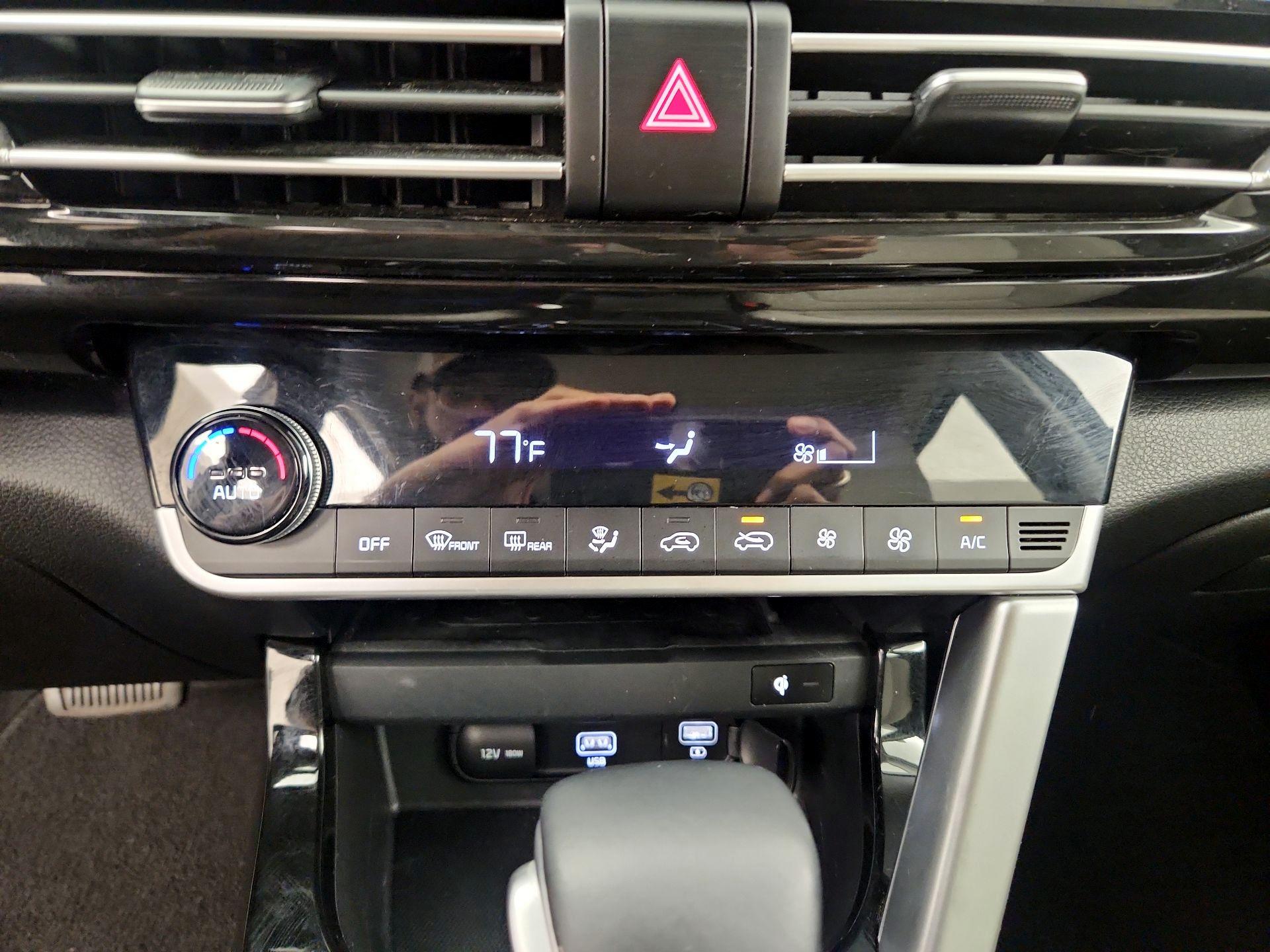 Thumbnail: 2023 Kia Seltos - 17