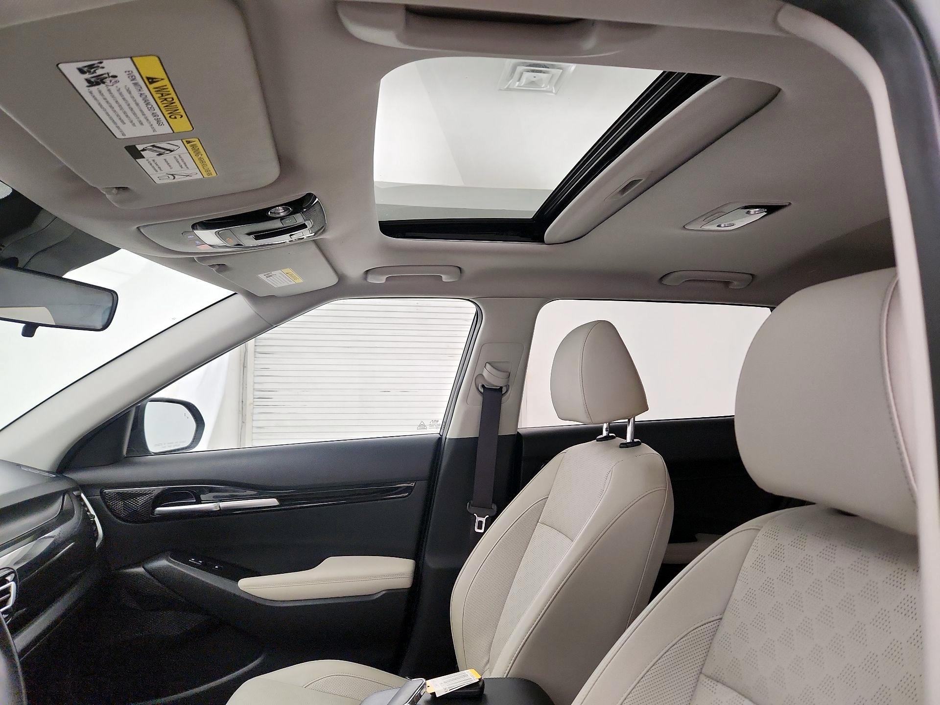 Thumbnail: 2023 Kia Seltos - 20