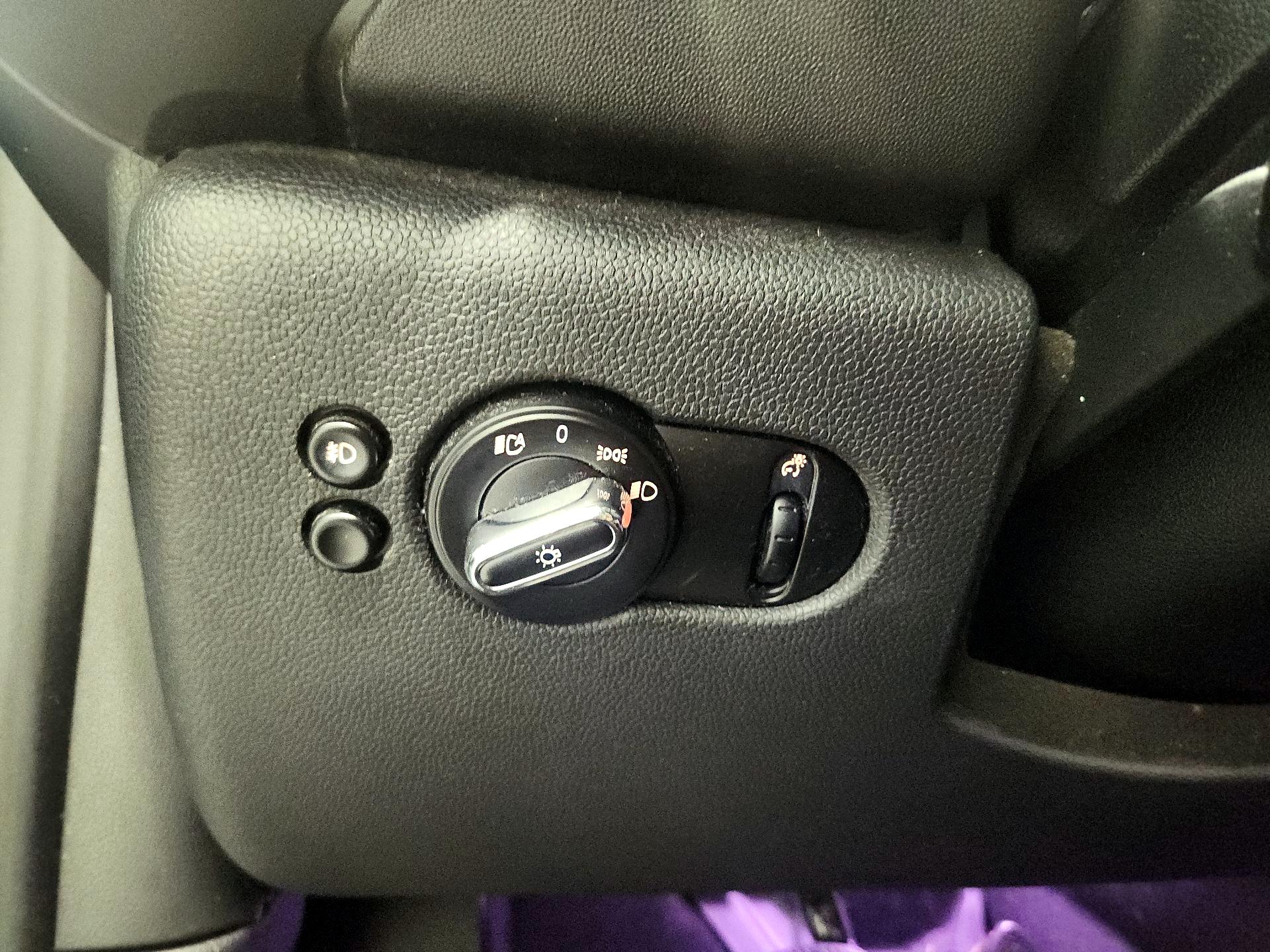 Thumbnail: 2017 MINI Cooper - 13