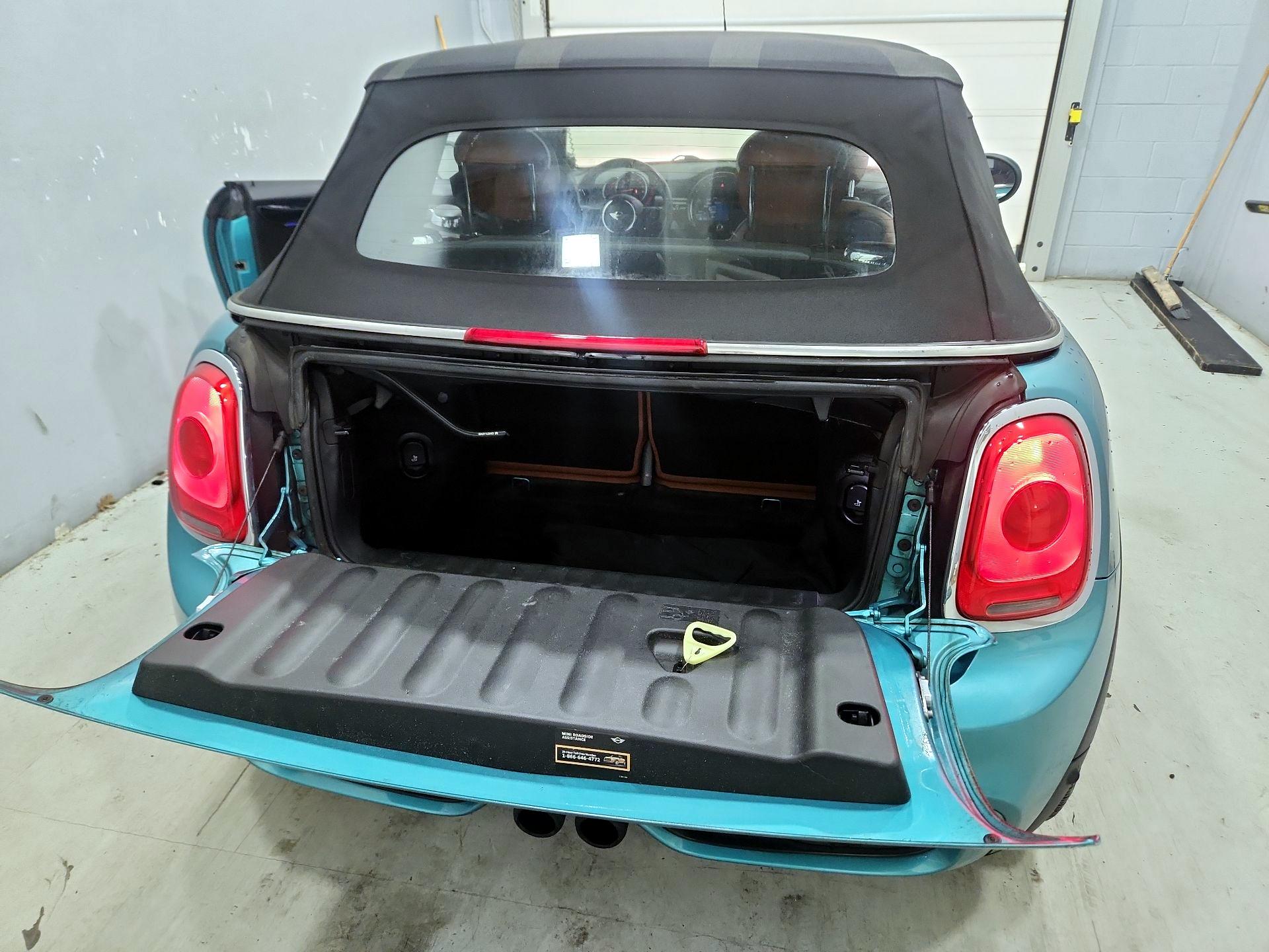 Thumbnail: 2017 MINI Cooper - 18