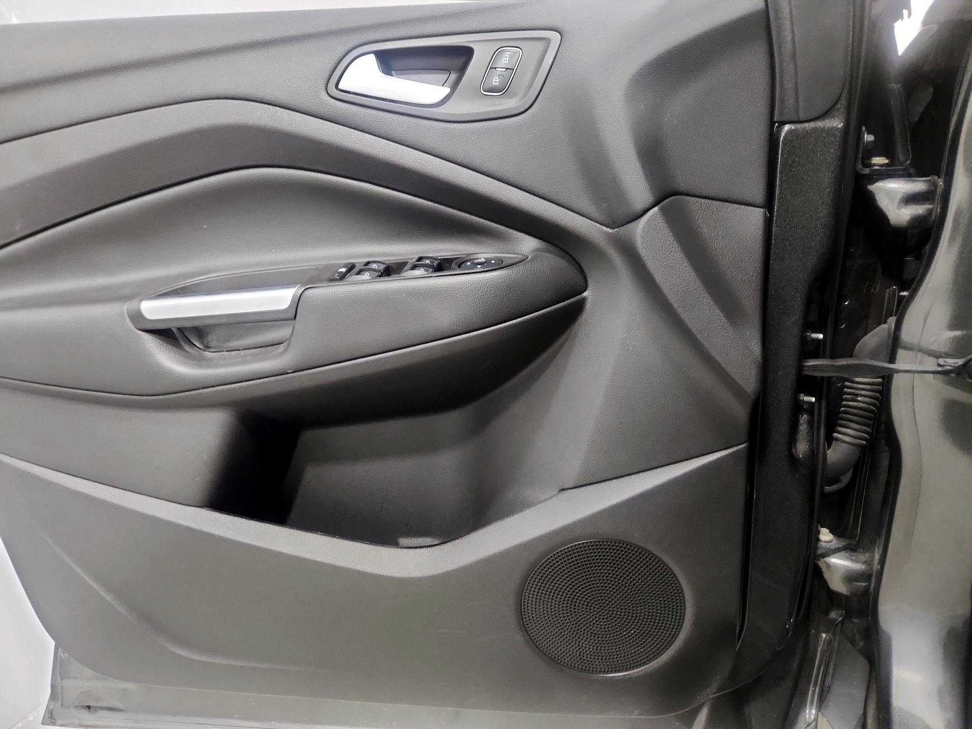 Thumbnail: 2017 Ford Escape - 12