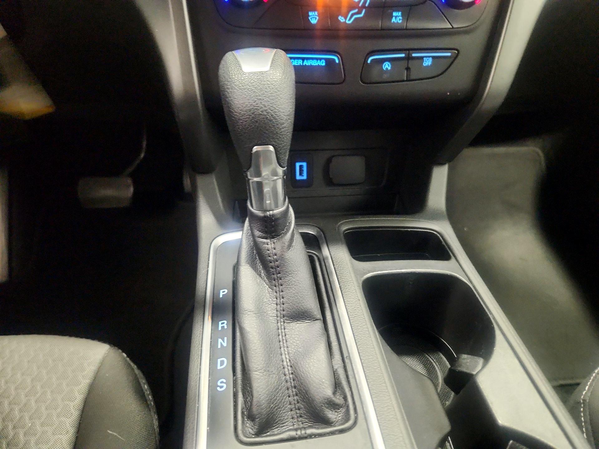 Thumbnail: 2017 Ford Escape - 17