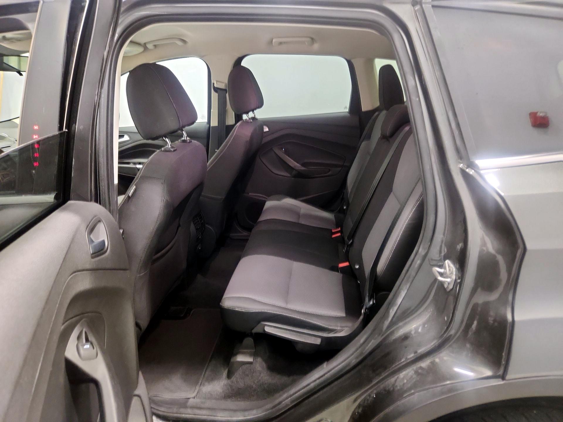 Thumbnail: 2017 Ford Escape - 19