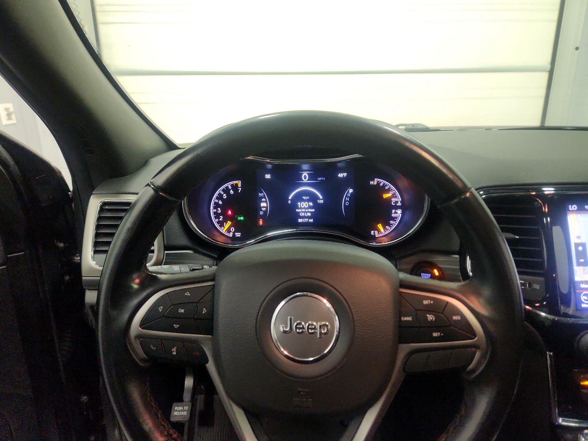 Thumbnail: 2020 Jeep Grand Cherokee - 10