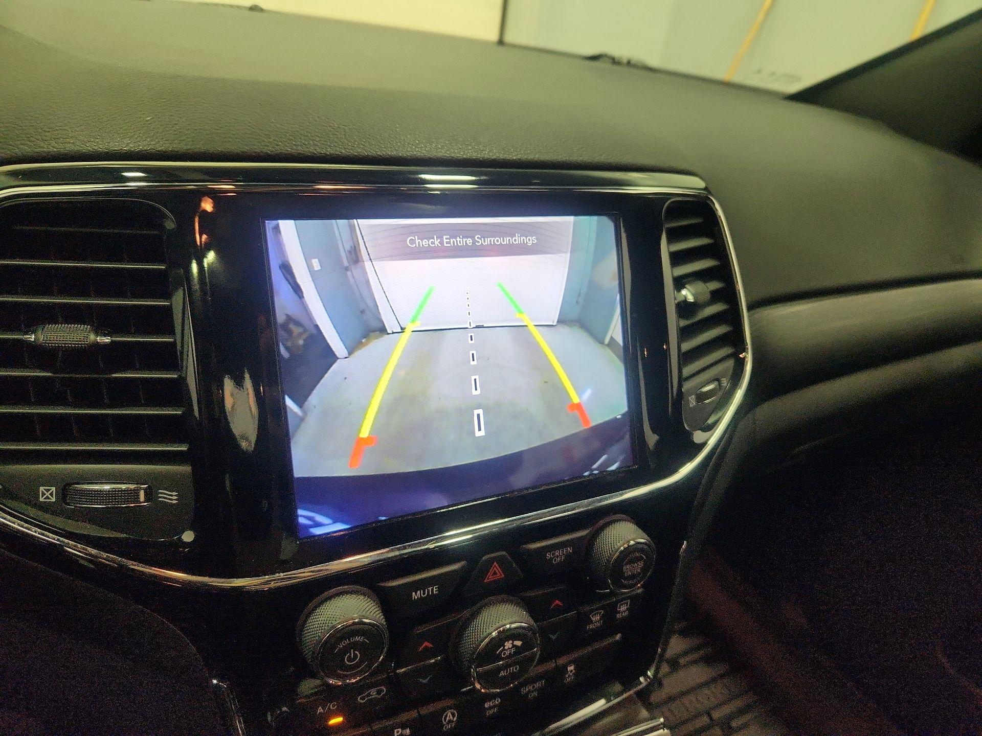 Thumbnail: 2020 Jeep Grand Cherokee - 15