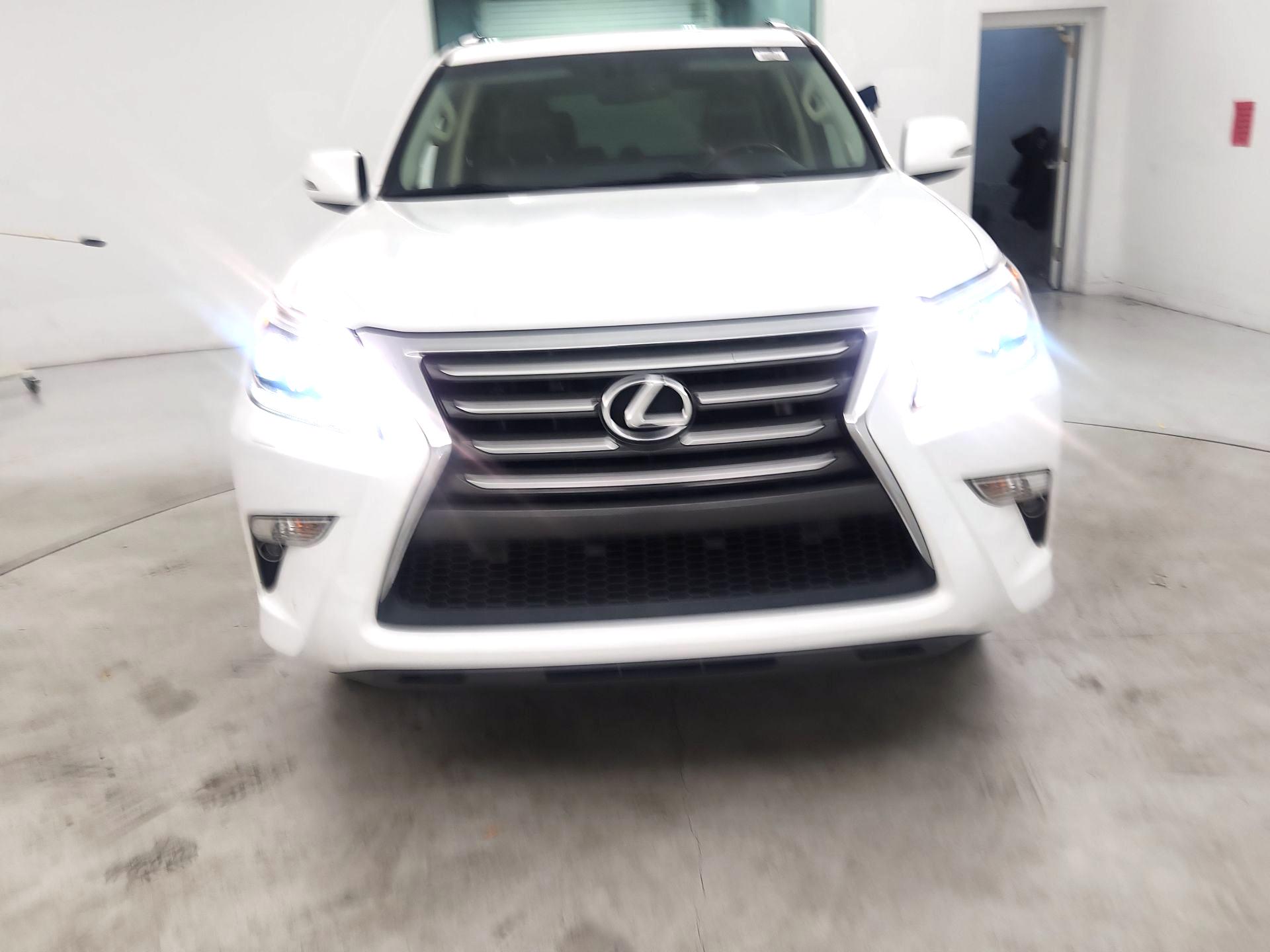 Thumbnail: 2017 Lexus GX - 2
