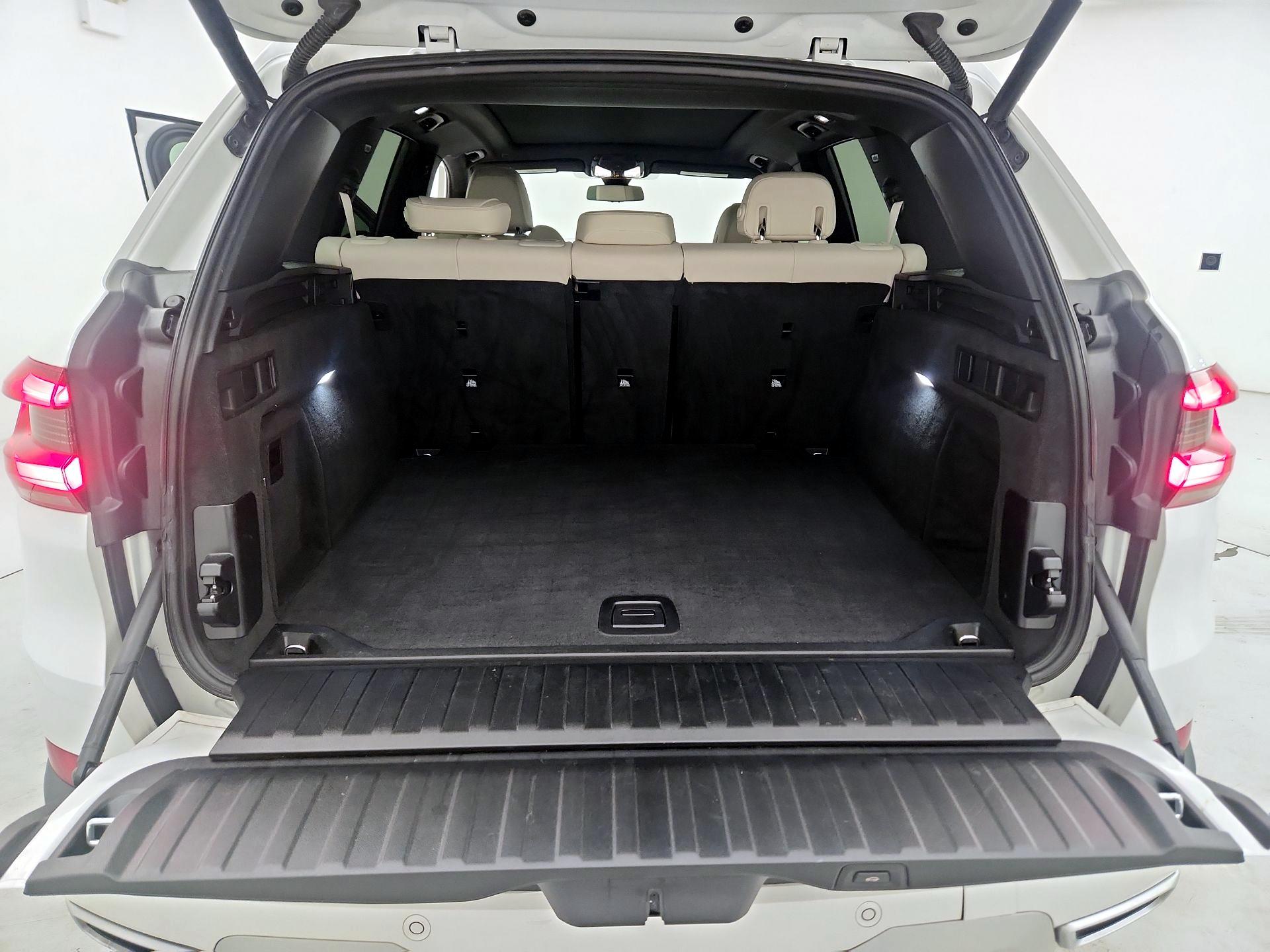 Thumbnail: 2021 BMW X5 - 18