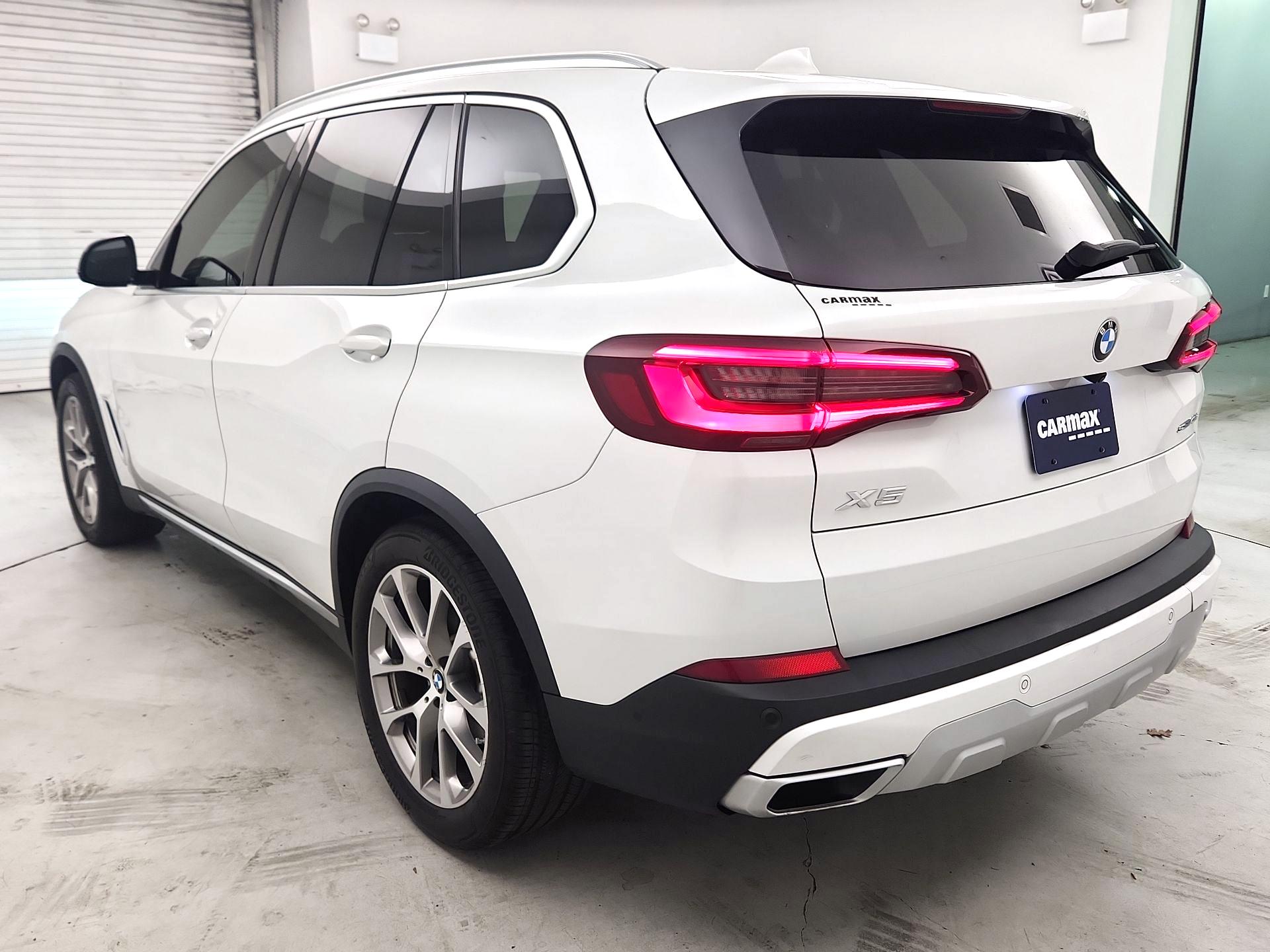 Thumbnail: 2021 BMW X5 - 7