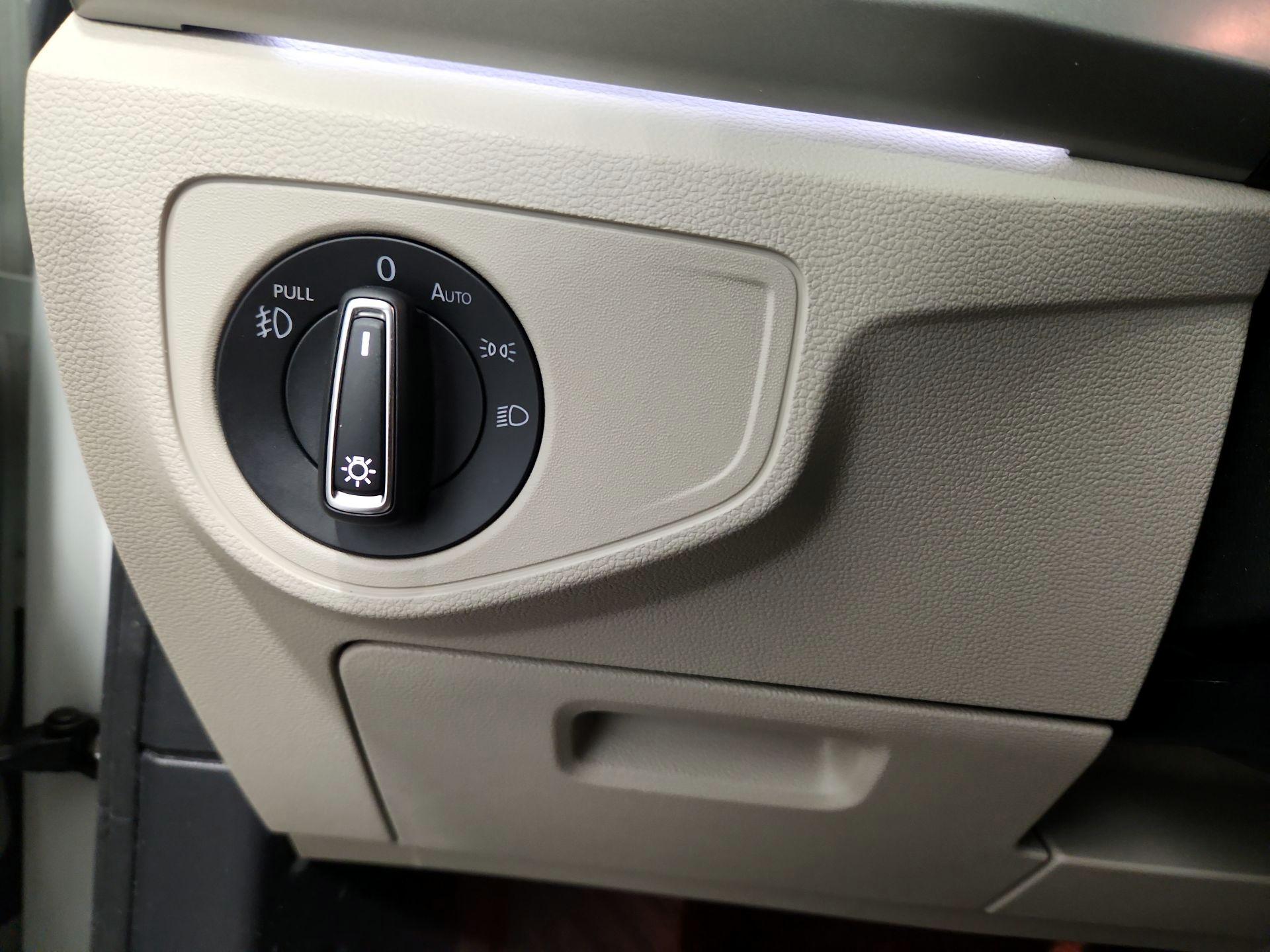 Thumbnail: 2019 Volkswagen Atlas - 13