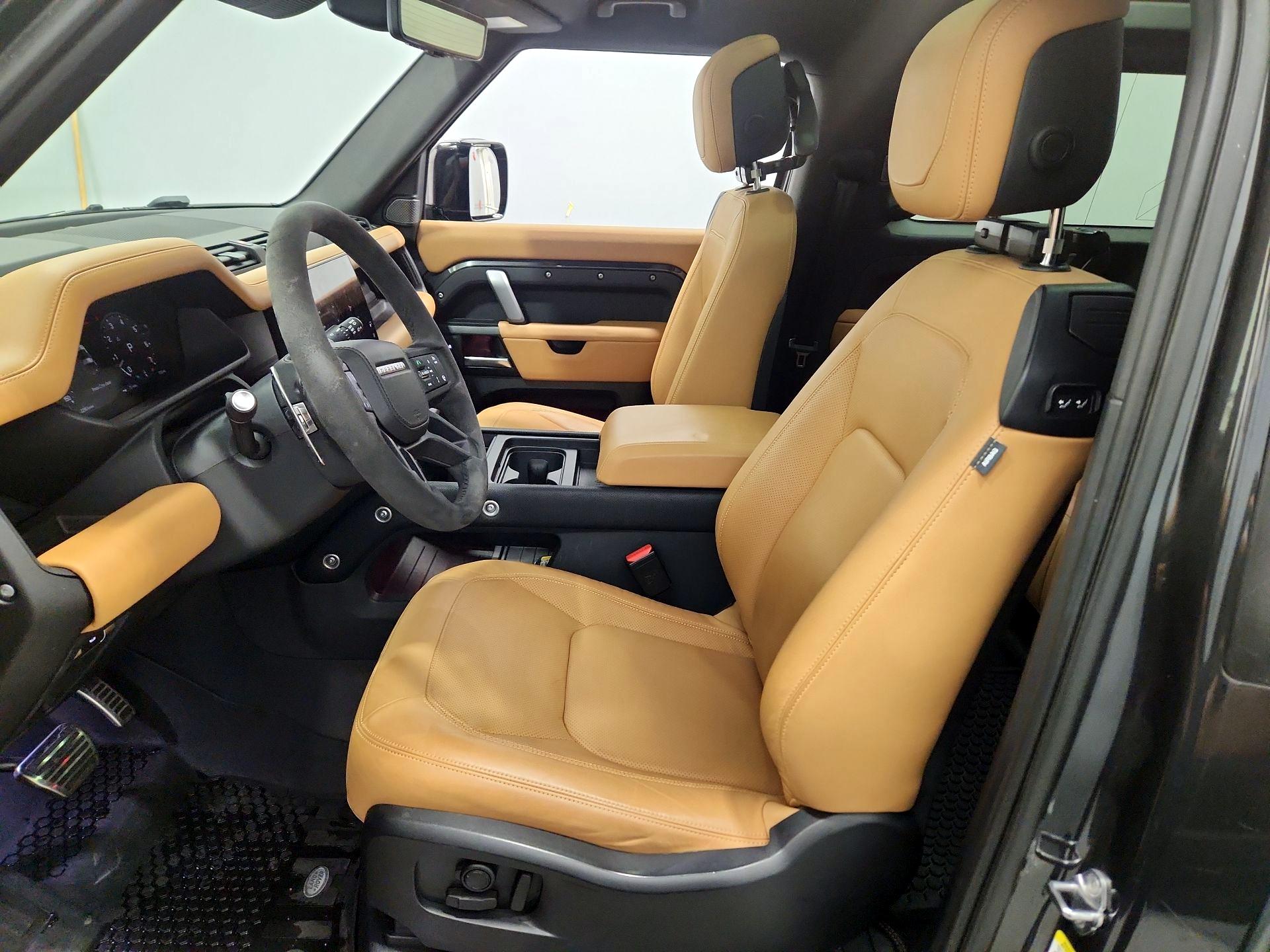 Thumbnail: 2024 Land Rover Defender - 11